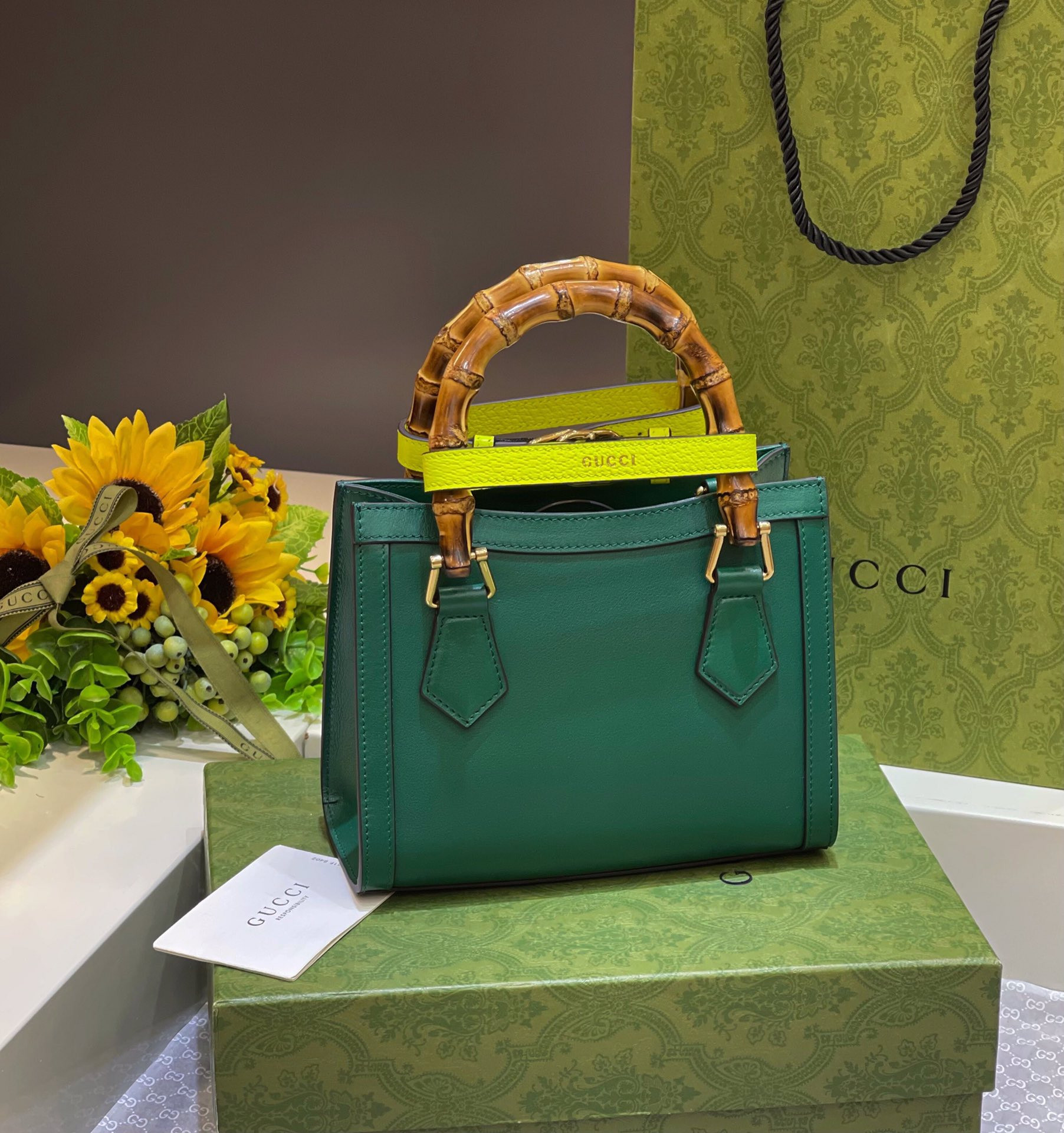 GUCCI DIANA MINI TOTE BAG Green 20W x 16H x 10D CM