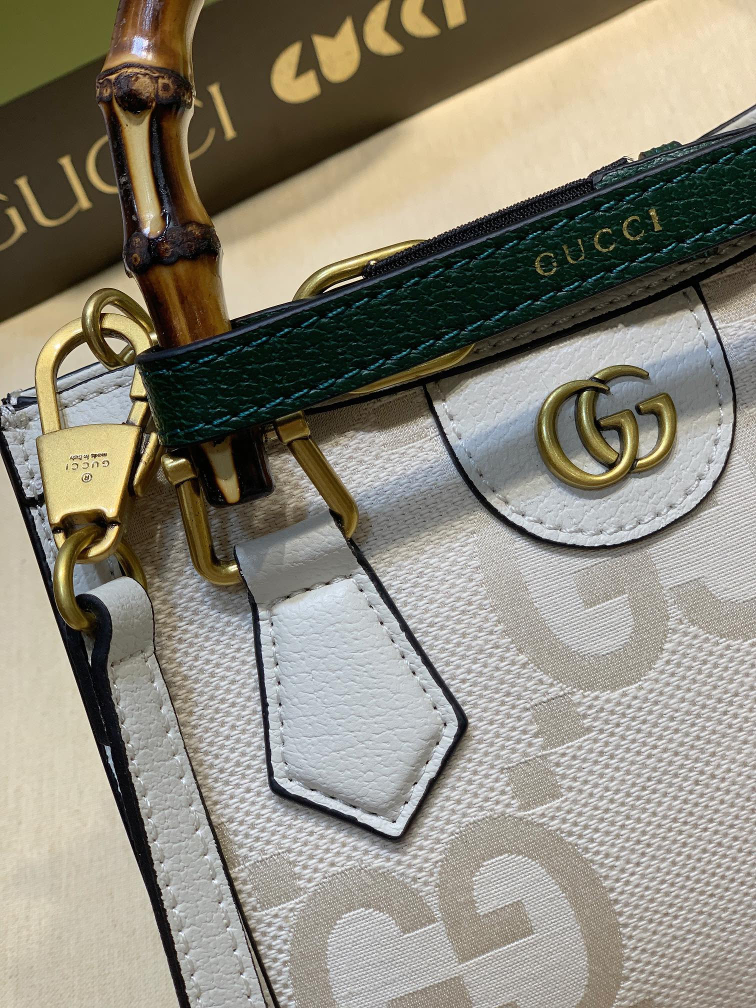 GUCCI DIANA MINI TOTE BAG 20W x 16H x 10D CM