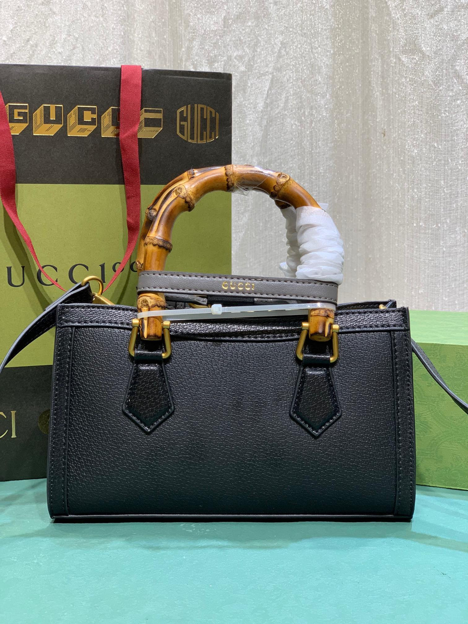 GUCCI DIANA SMALL SHOULDER BAG Black 25W x 16H x 9D CM