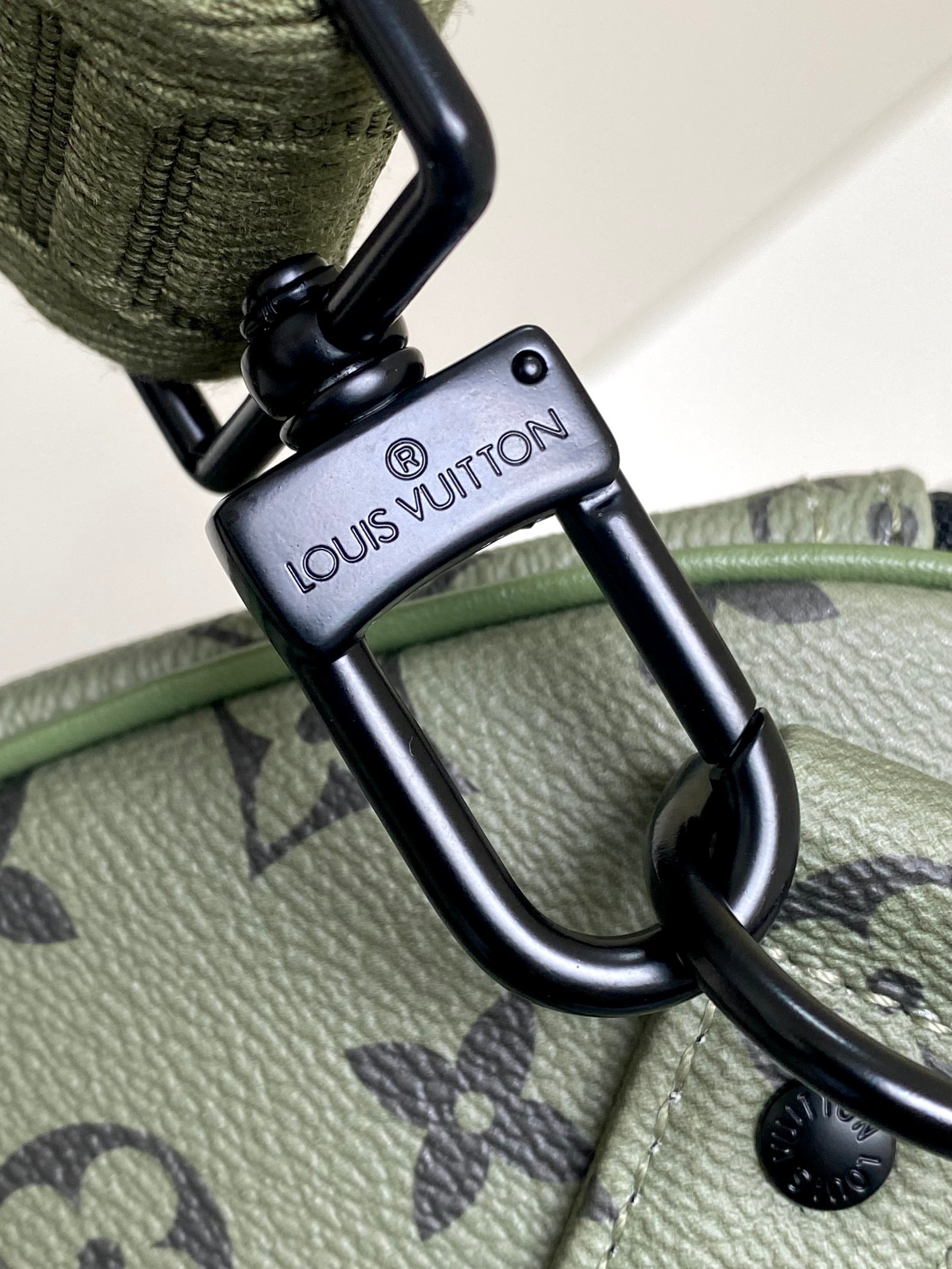 l0*is V*t0n keepall bandoulière 55 m23963
