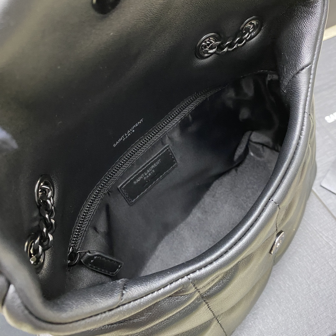 YSL PUFFER IN LEATHER BLACK SILVER 23 X 15.5 X 5.8 CM