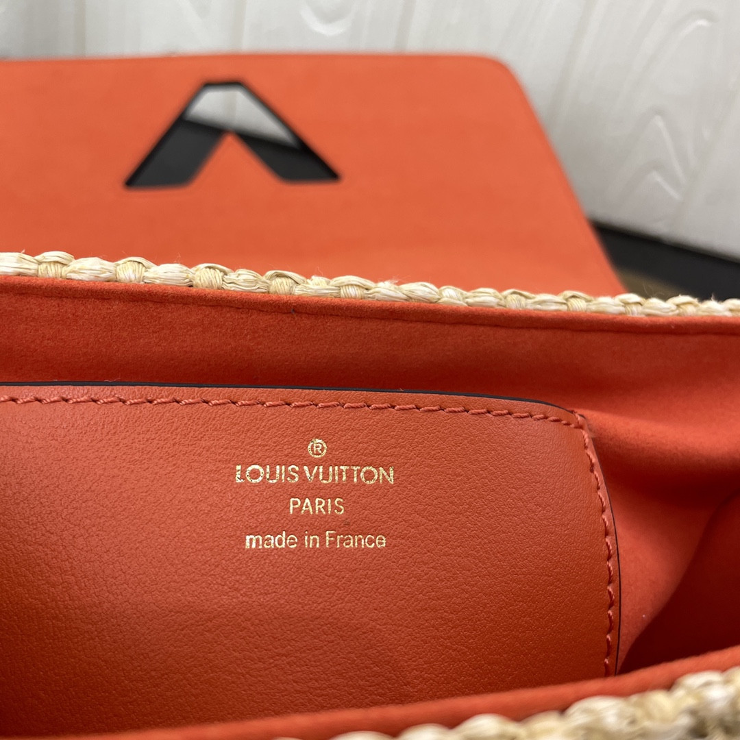 LOUIS VUITTON M57648 GO-14 MM 9.1 x 6.3 x 3.9 inches