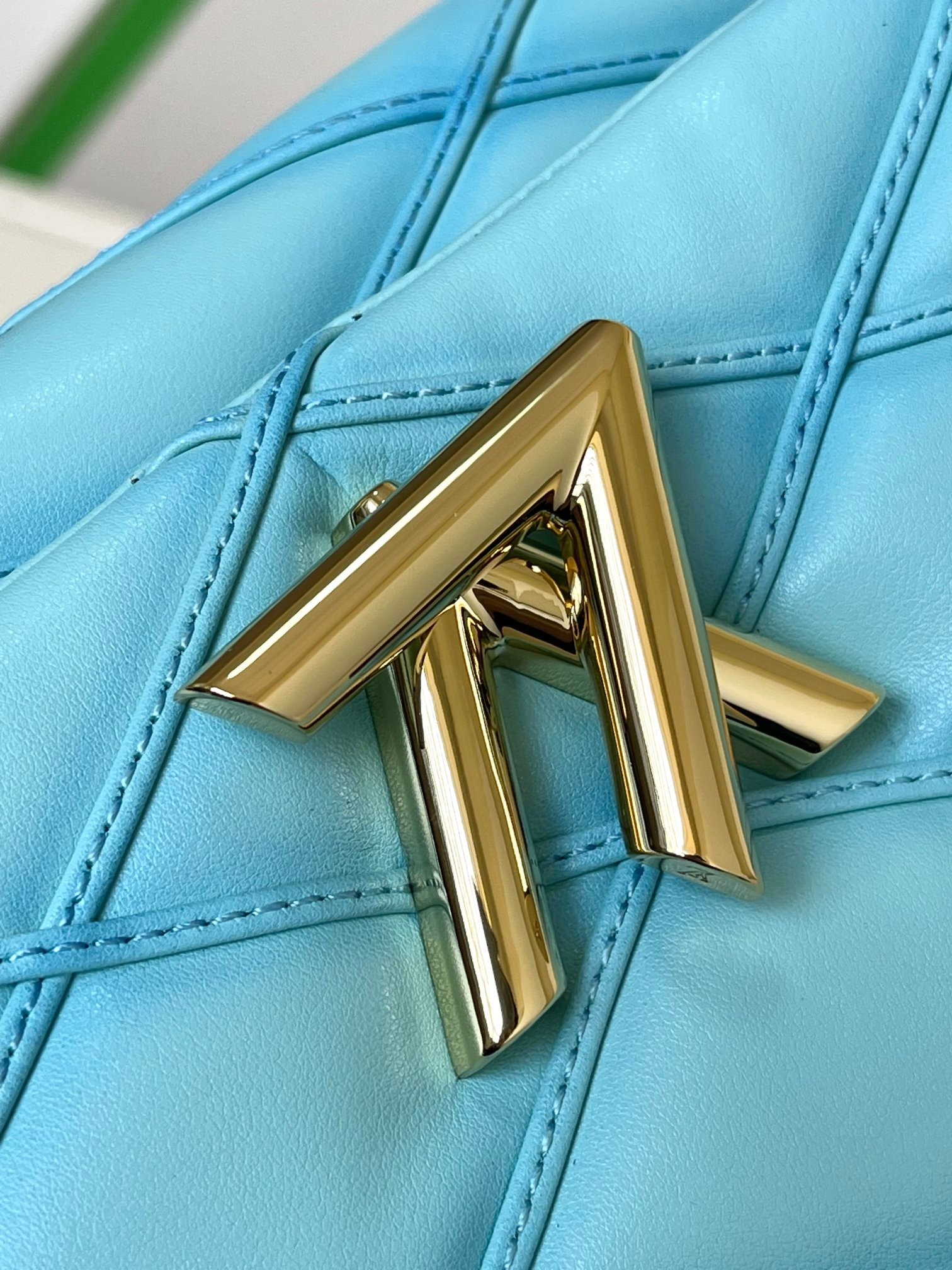 LOUIS VUITTON M23682 GO-14 MM 9.1 x 6.3 x 3.9 inches