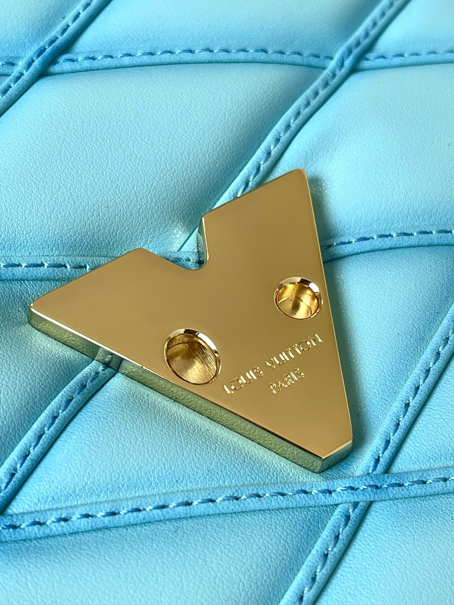 LOUIS VUITTON M23682 GO-14 MM 9.1 x 6.3 x 3.9 inches