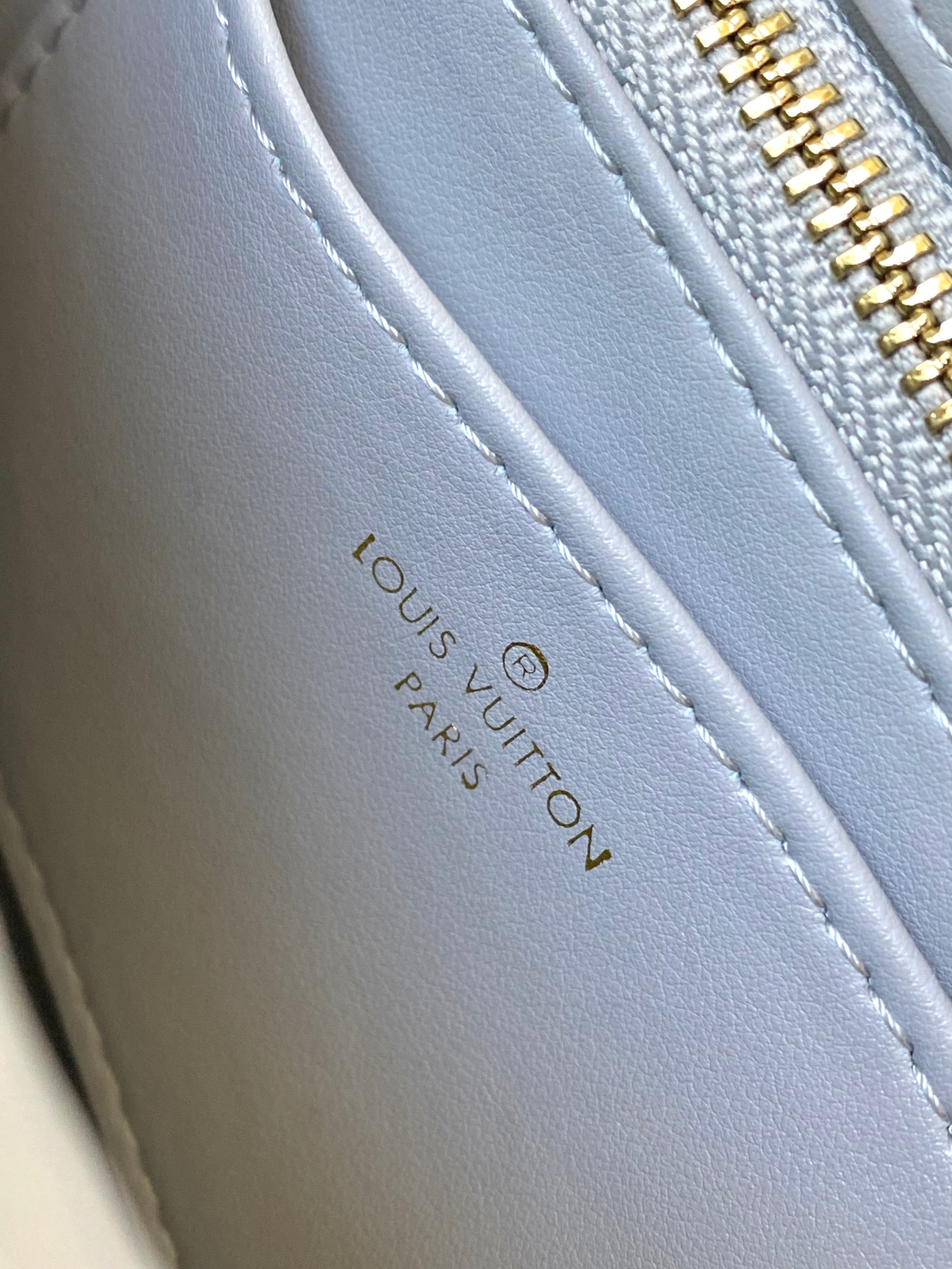 LOUIS VUITTON M24186 GO-14 MM 9.1 x 6.3 x 3.9 inches