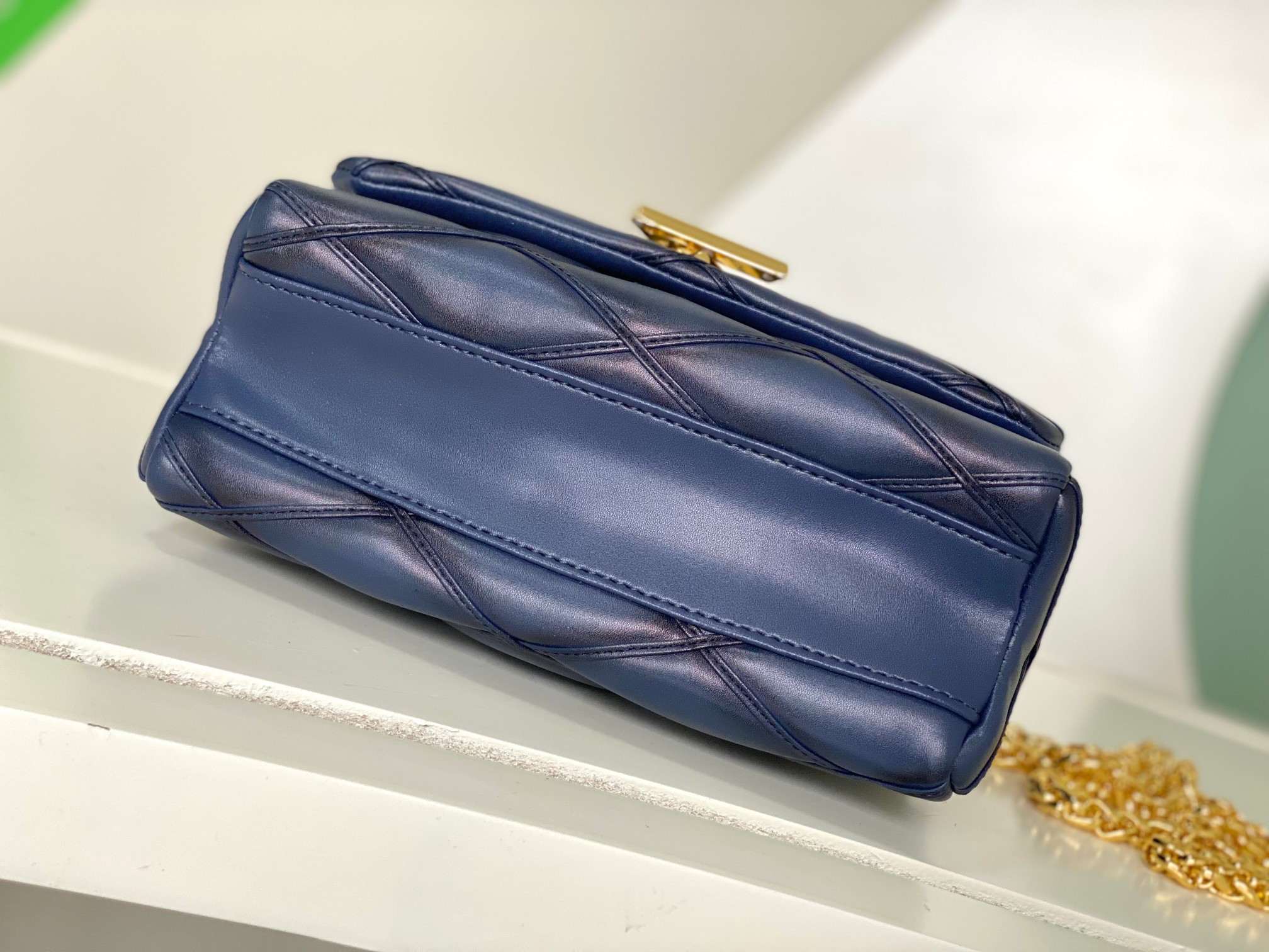 LOUIS VUITTON M14956 GO-14 MM 9.1 x 6.3 x 3.9 inches