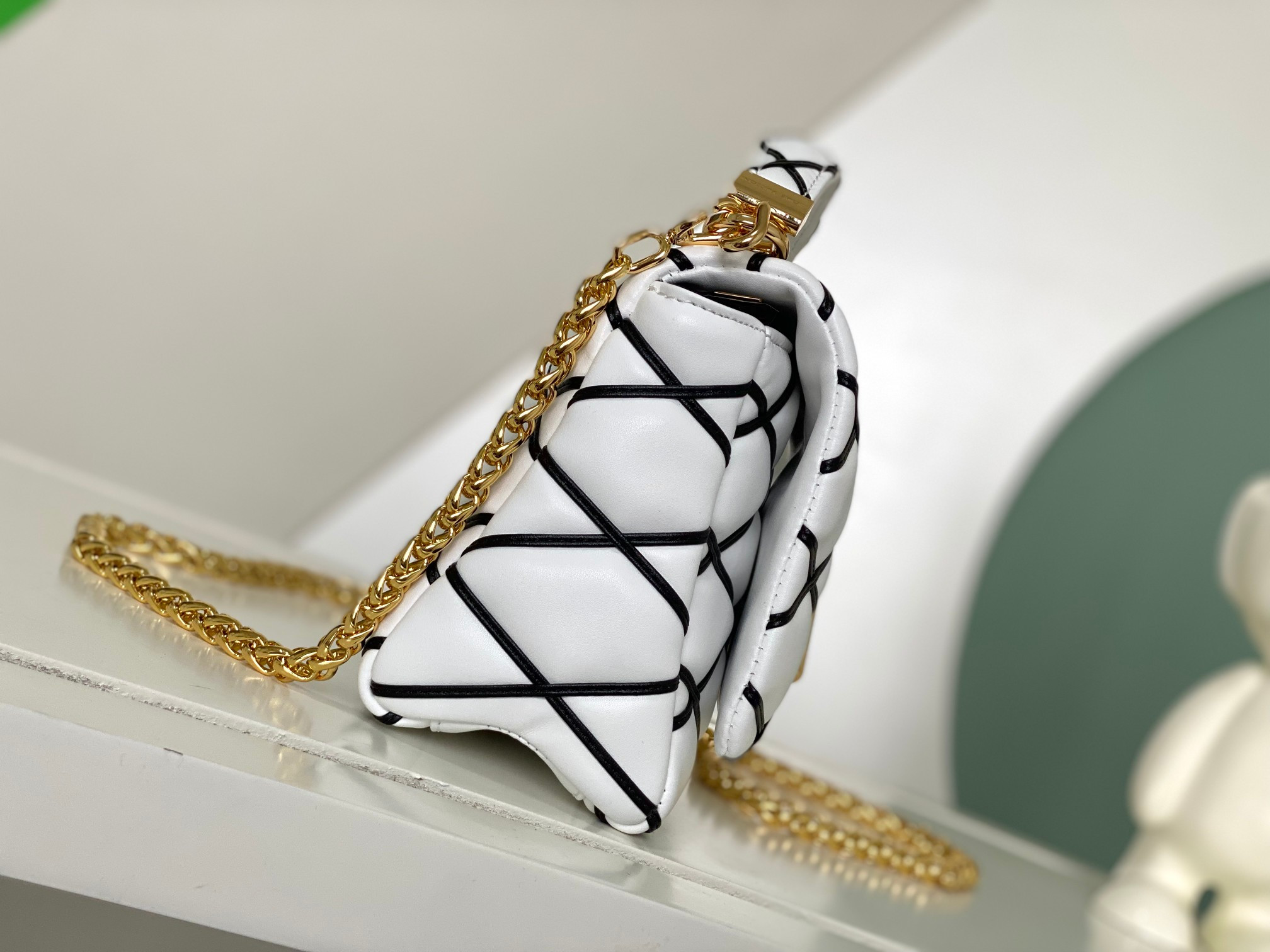 LOUIS VUITTON M22890 GO-14 MM 9.1 x 6.3 x 3.9 inches