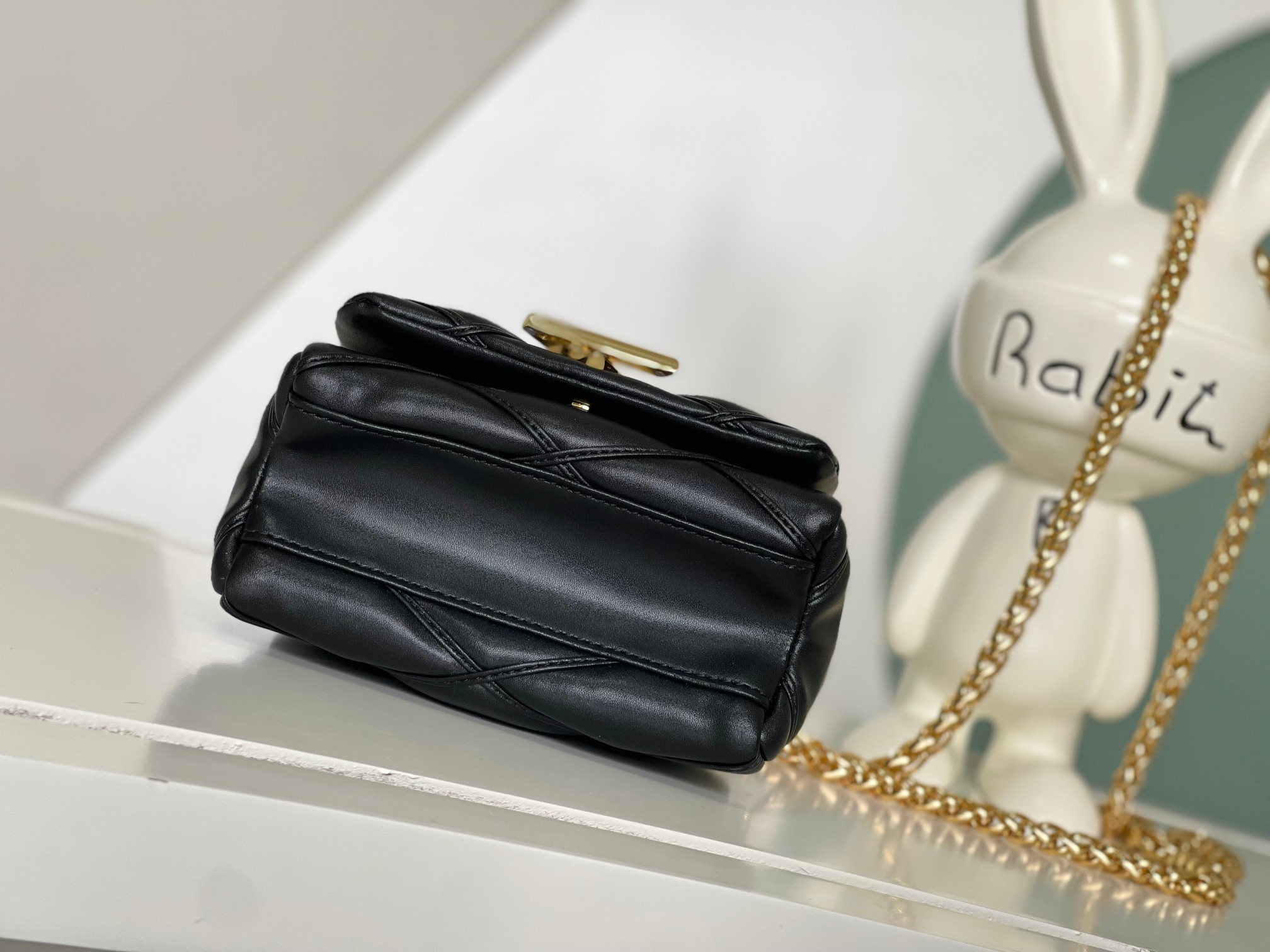 LOUIS VUITTON M23625 Pico GO-14 5.9 x 3.9 x 2.6 inches