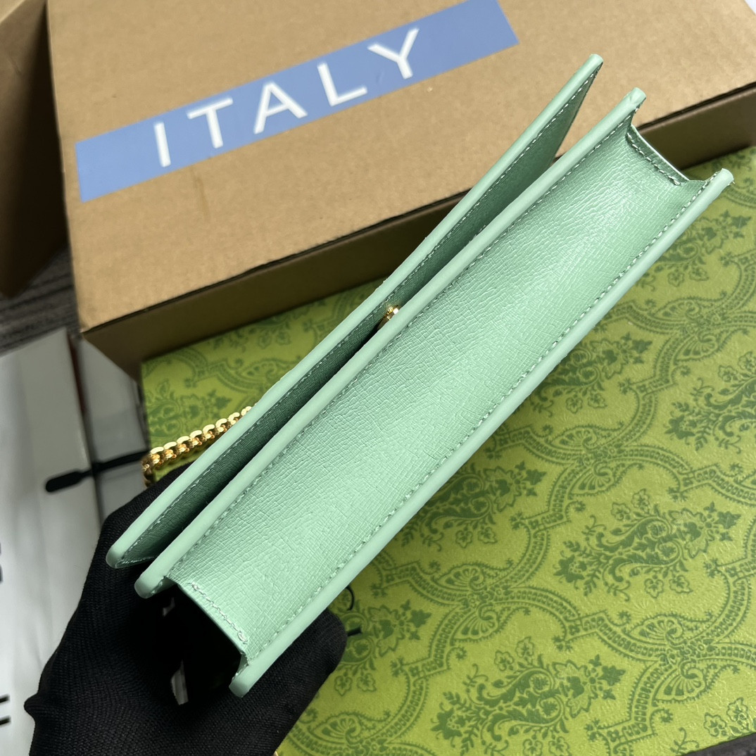 CHAIN WALLET WITH GUCCI SCRIPT GREEN 7.8"W x 5"H x 1.6"D