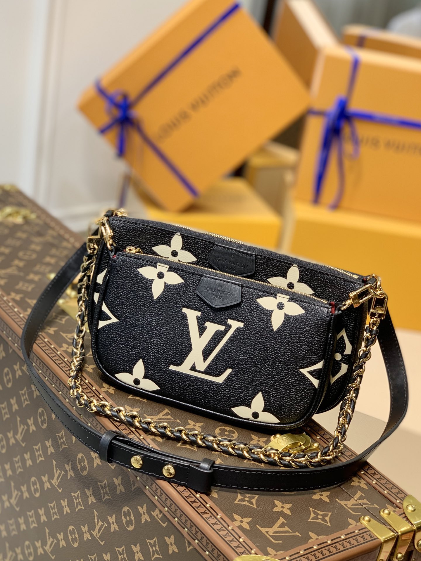 LOUIS VUITTON M45777 Multi Pochette Accessoires 9.4 x 5.3 x 1.6 inches