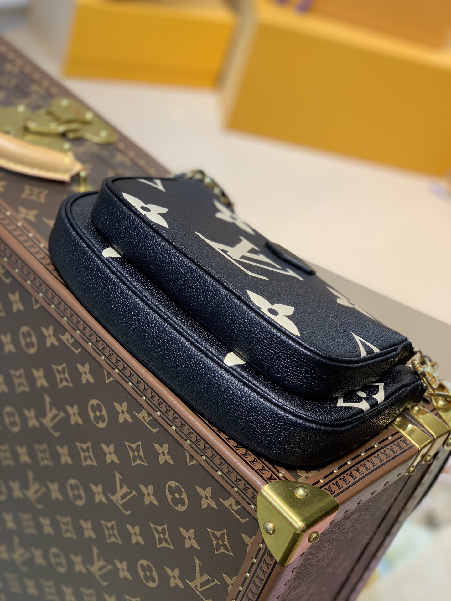 LOUIS VUITTON M45777 Multi Pochette Accessoires 9.4 x 5.3 x 1.6 inches
