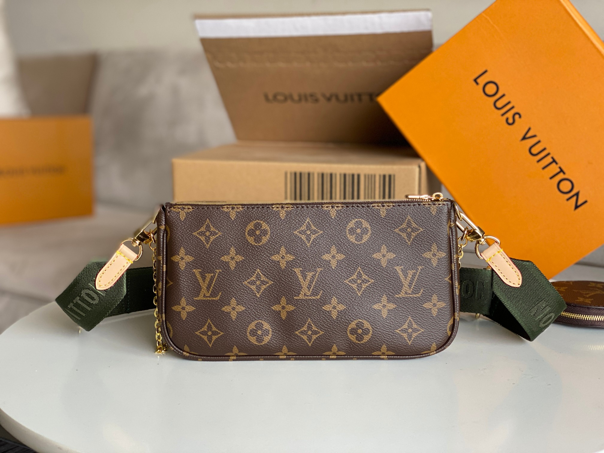 LOUIS VUITTON M44813 Multi Pochette Accessoires 9.4 x 5.3 x 1.6 inches