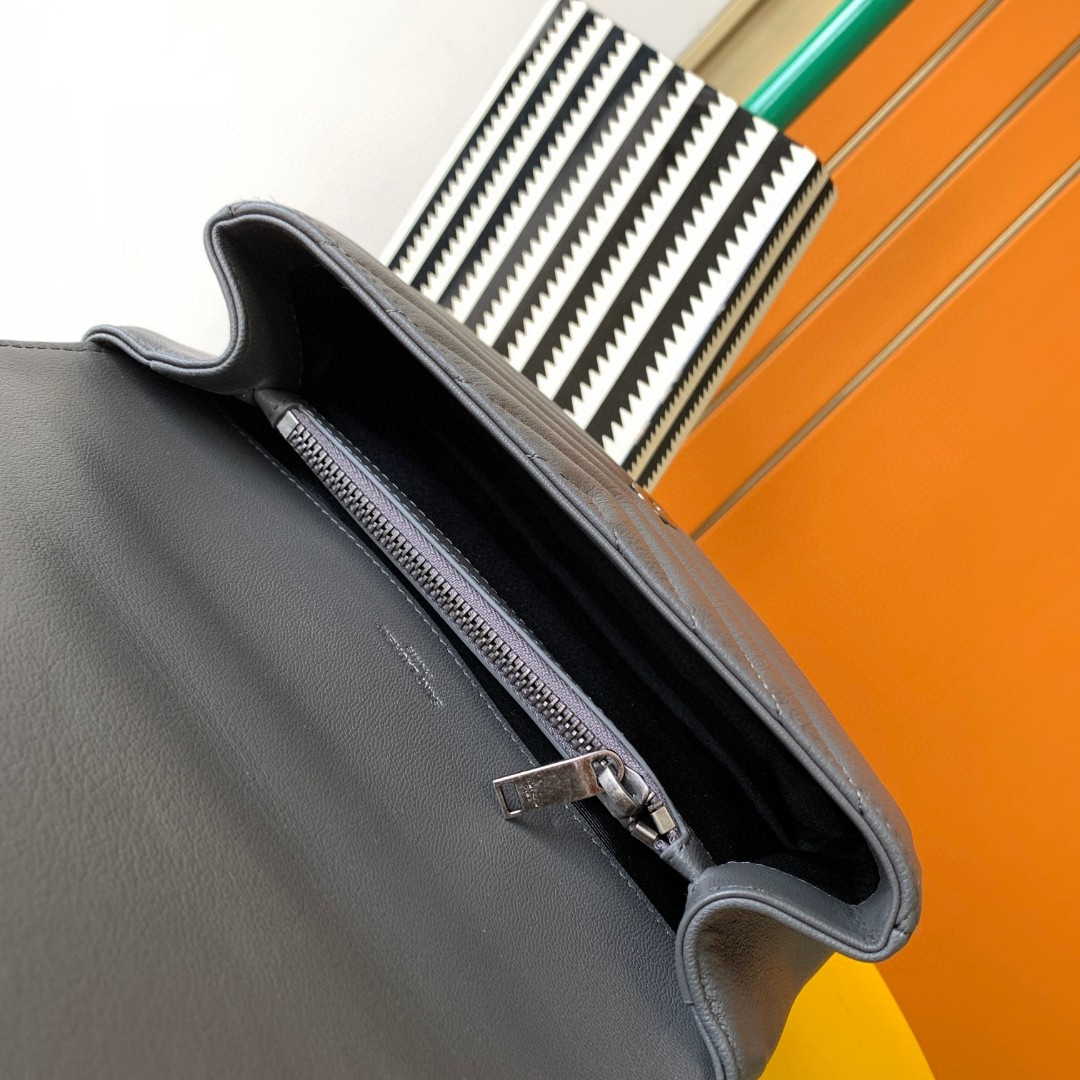 YSL COLLEGE MEDIUM IN QUILTED LEATHER 9.4 X 6.6 X 2.5 INCHES