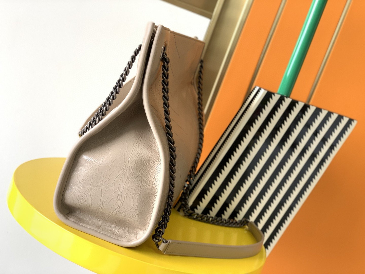 YSL NIKI SHOPPING IN VINTAGE LEATHER BEIGE 12.9 X 10.6 X 4.5 INCHES