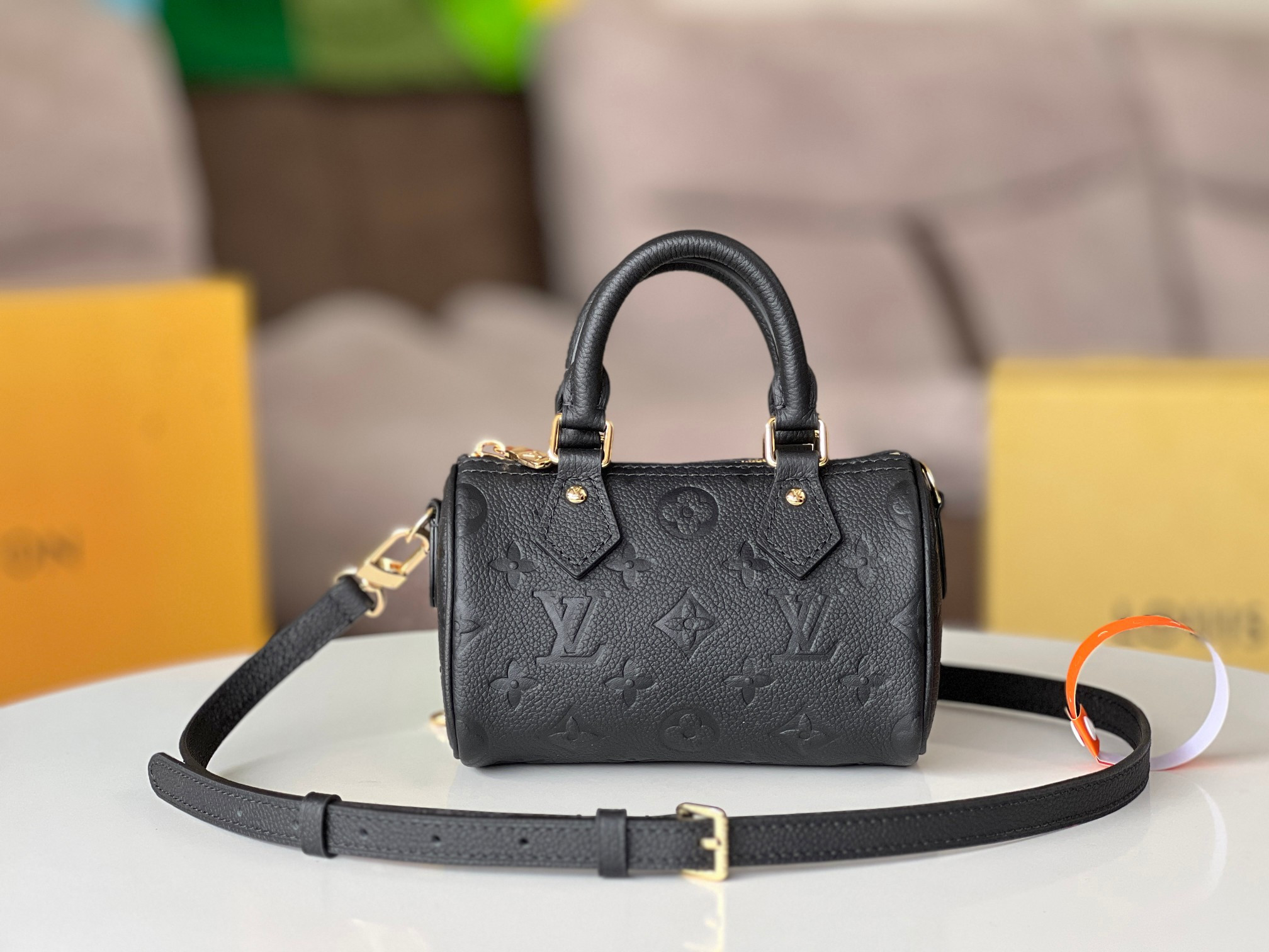 LV Nano Speedy M82450 16 x 11 x 9 CM