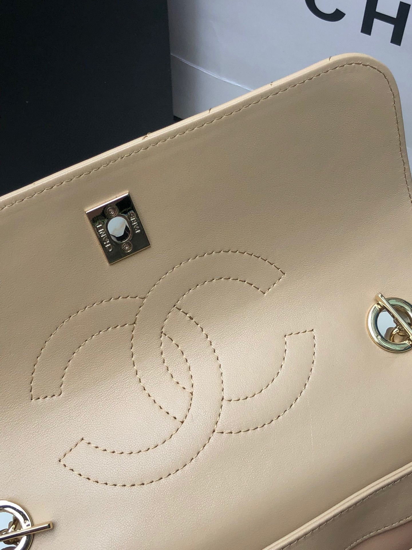 CHANEL FLAP BAG WITH TOP HANDLE BEIGE 6.6 × 9.8 × 4.7 in