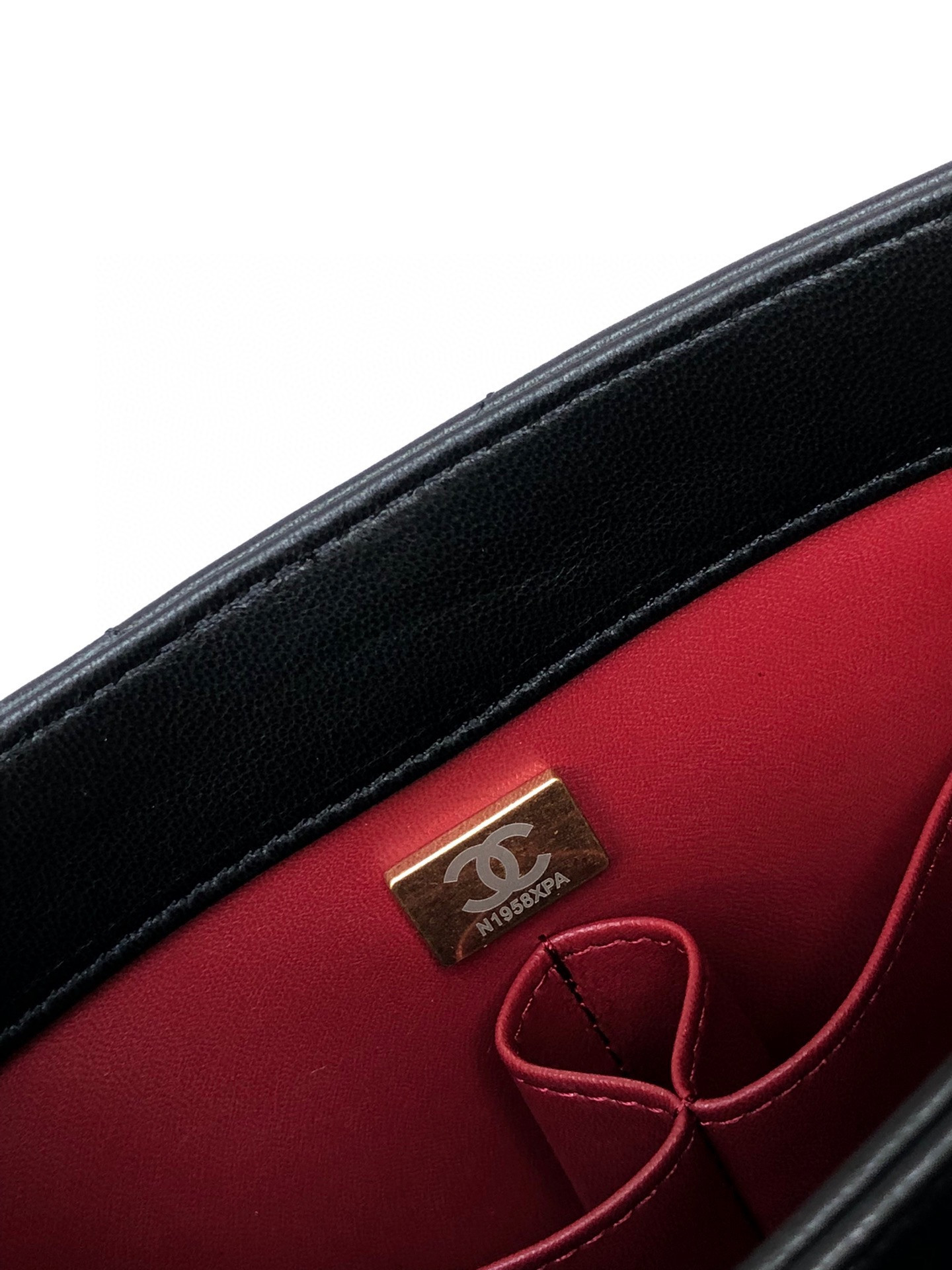 CHANEL FLAP BAG WITH TOP HANDLE 6.6 × 9.8 × 4.7 in