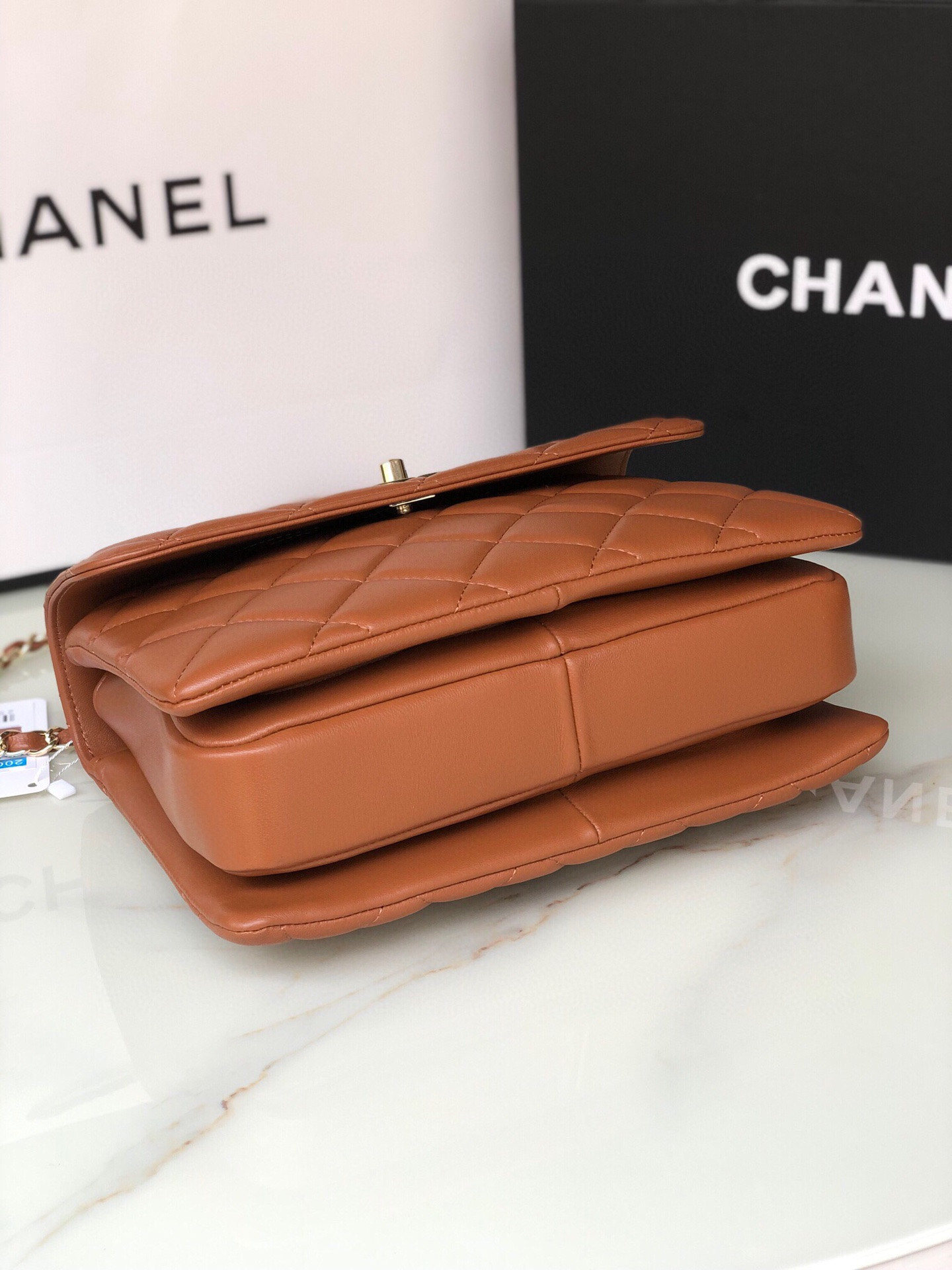 CHANEL FLAP BAG WITH TOP HANDLE 6.6 × 9.8 × 4.7 in