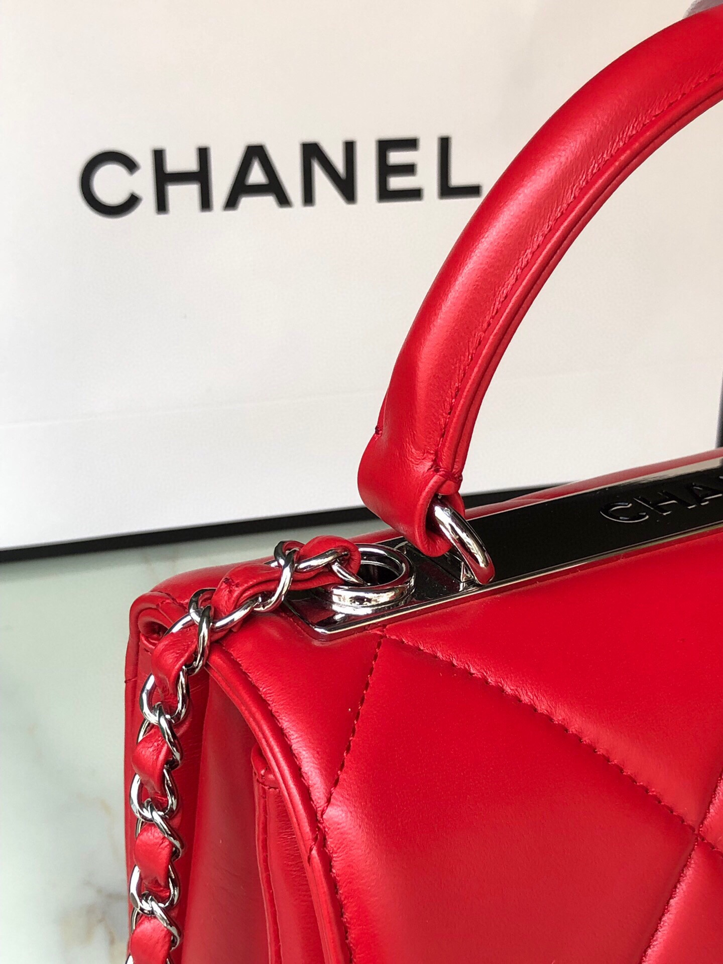 CHANEL FLAP BAG WITH TOP HANDLE 6.6 × 9.8 × 4.7 in
