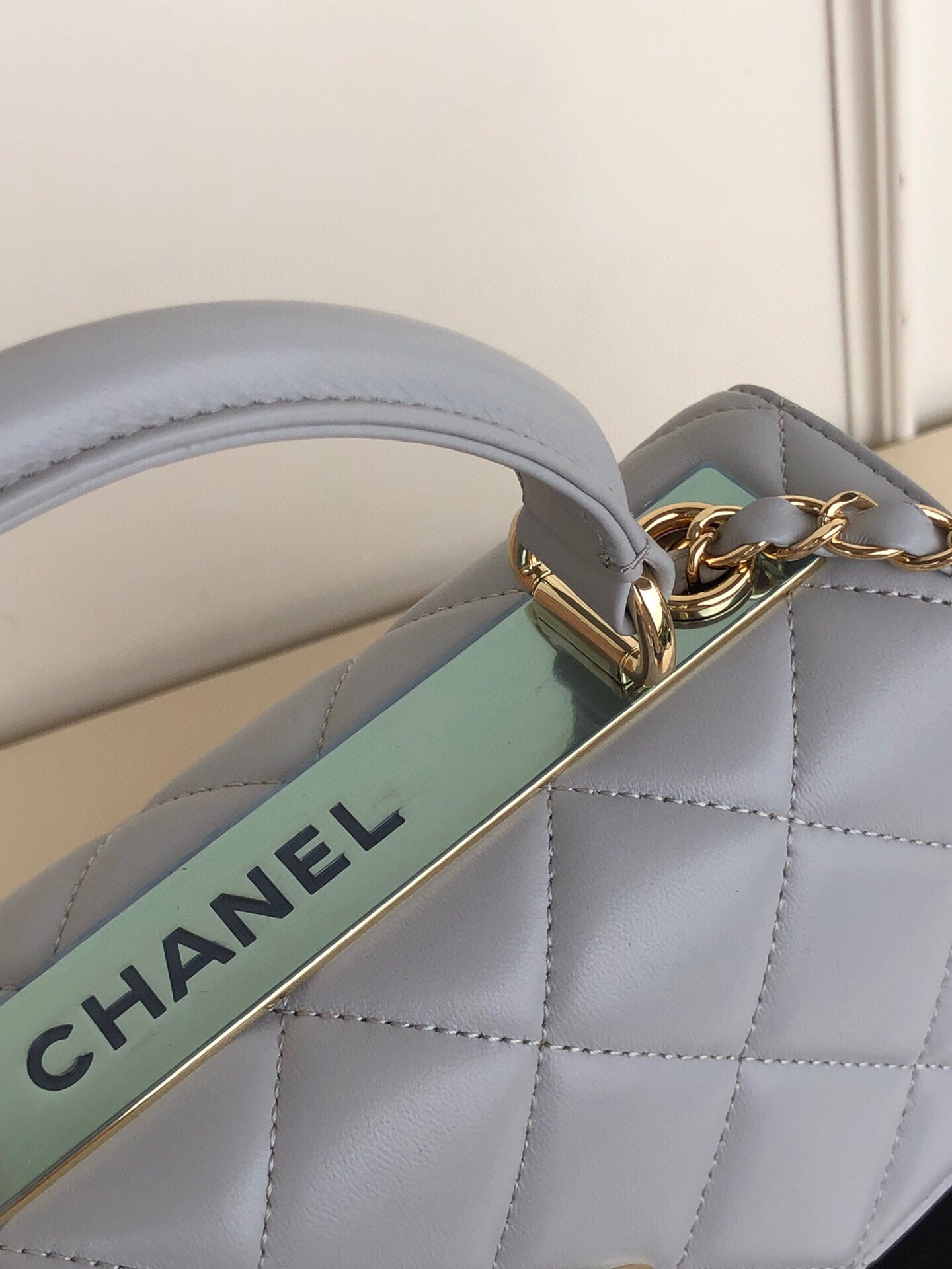 CHANEL FLAP BAG WITH TOP HANDLE 6.6 × 9.8 × 4.7 in
