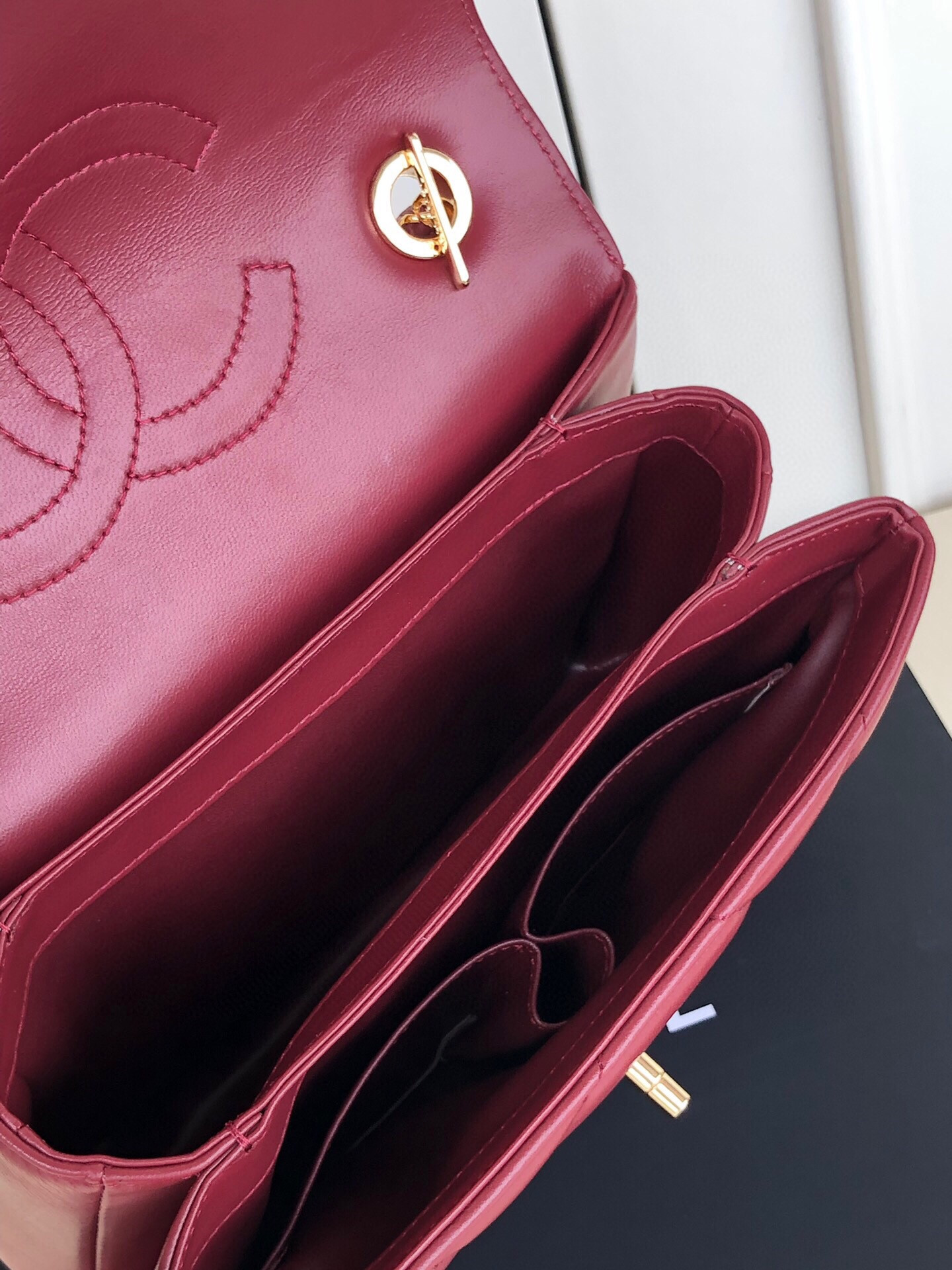 CHANEL FLAP BAG WITH TOP HANDLE 6.6 × 9.8 × 4.7 in