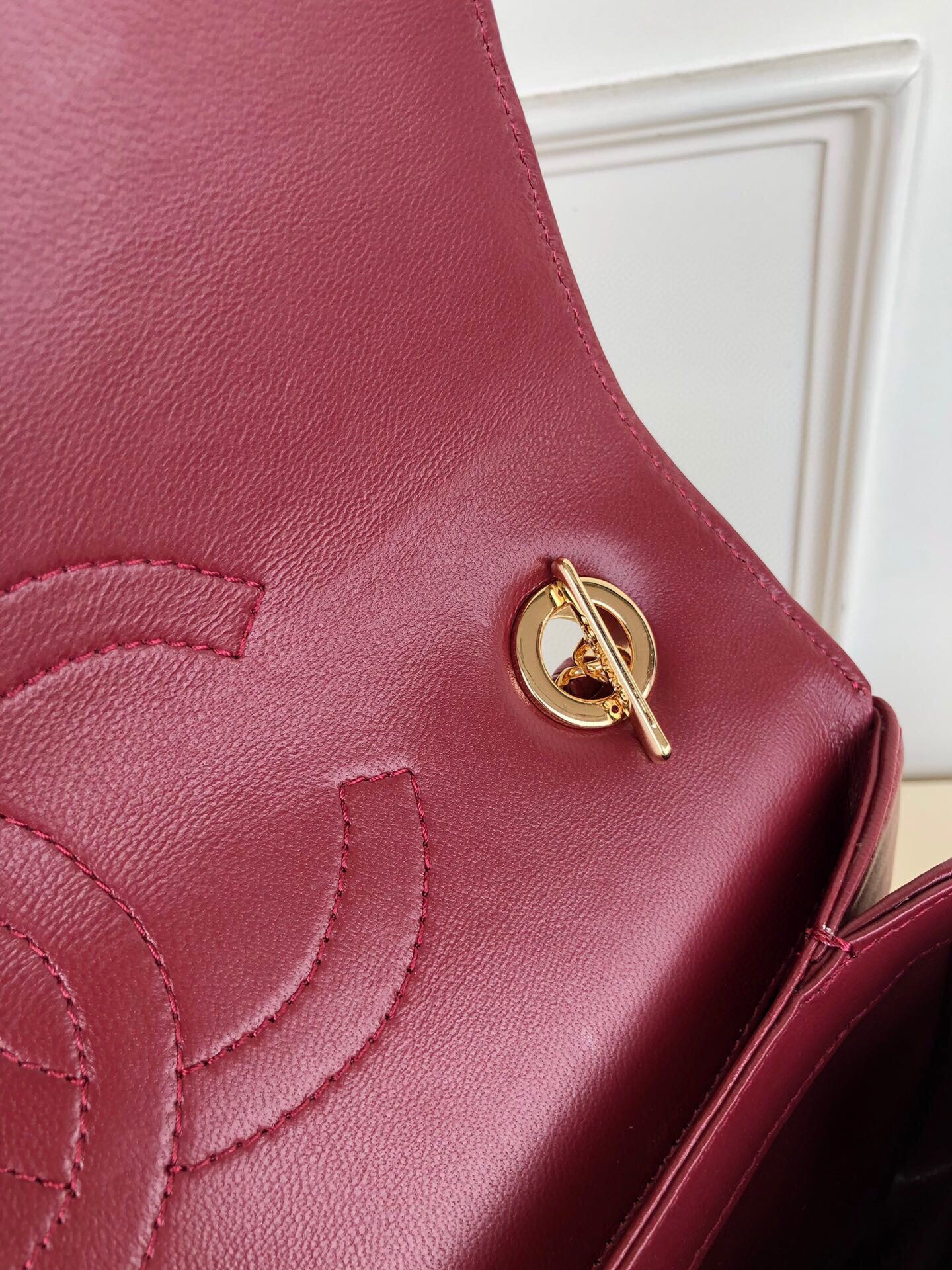 CHANEL FLAP BAG WITH TOP HANDLE 6.6 × 9.8 × 4.7 in