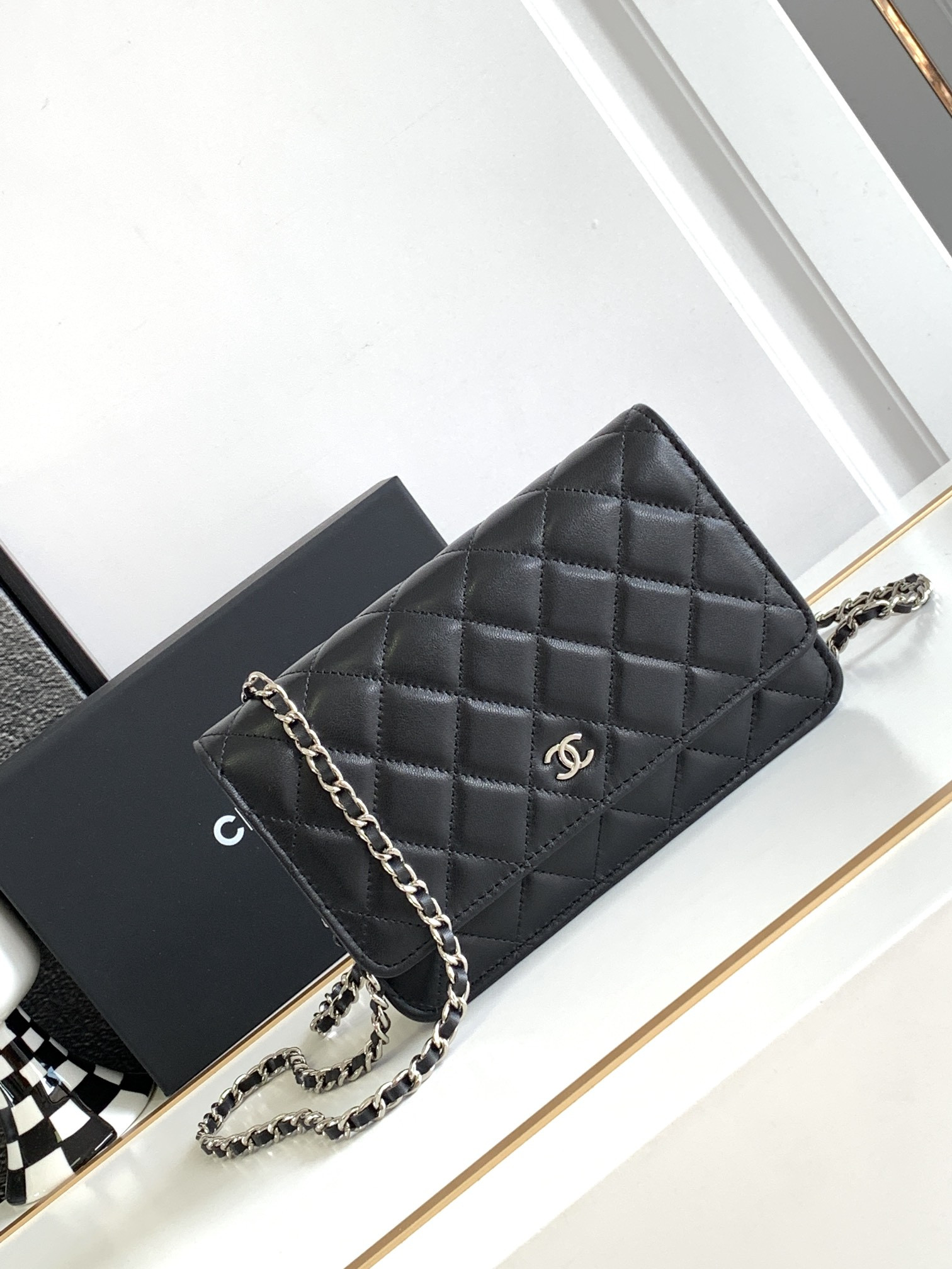 CHANEL CLASSIC WALLET ON CHAIN 4.8 × 7.5 × 1.4 in