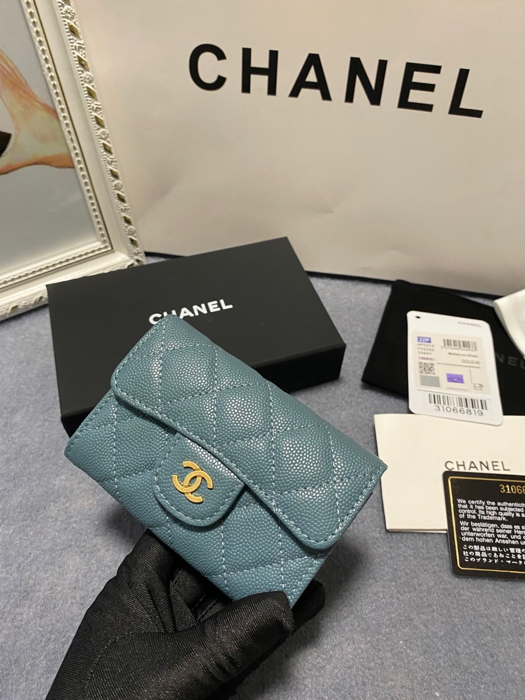 CHANEL CARD HOLDER 11.3 x 7.5 x 2.5 cm