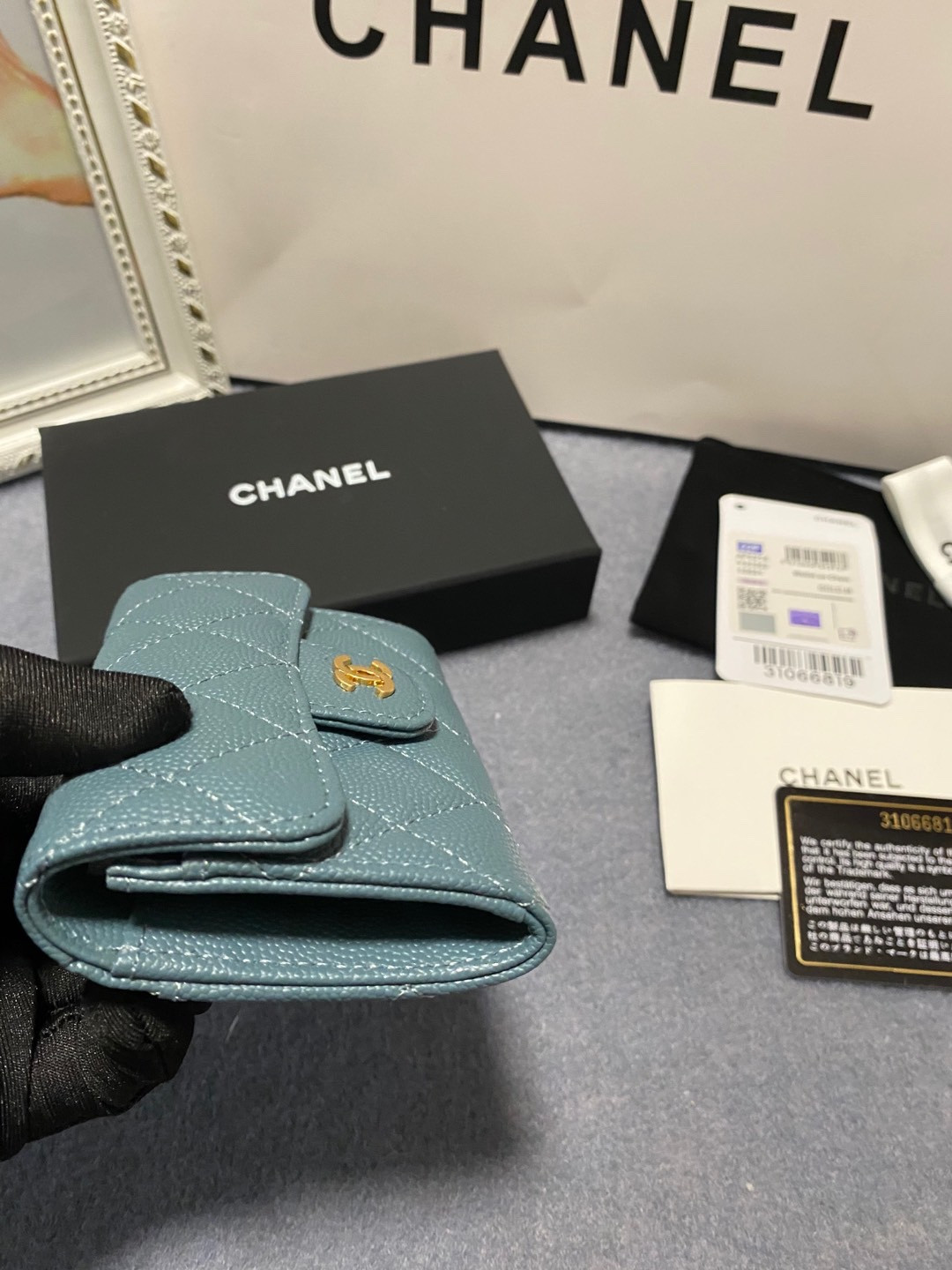 CHANEL CARD HOLDER 11.3 x 7.5 x 2.5 cm