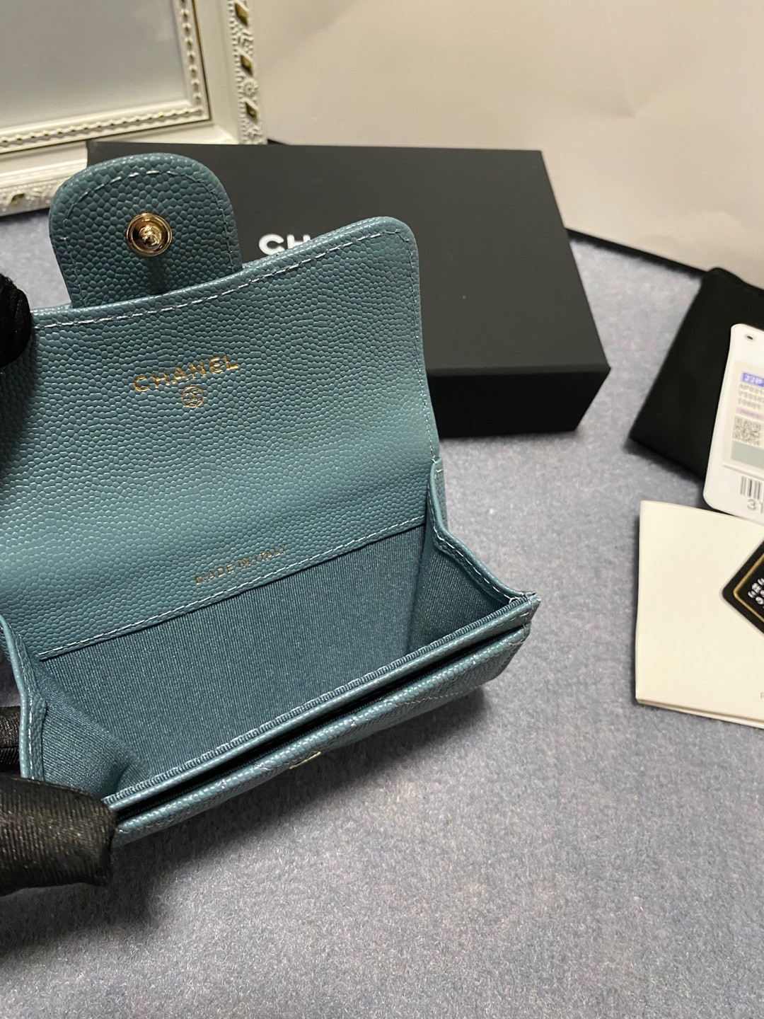 CHANEL CARD HOLDER 11.3 x 7.5 x 2.5 cm