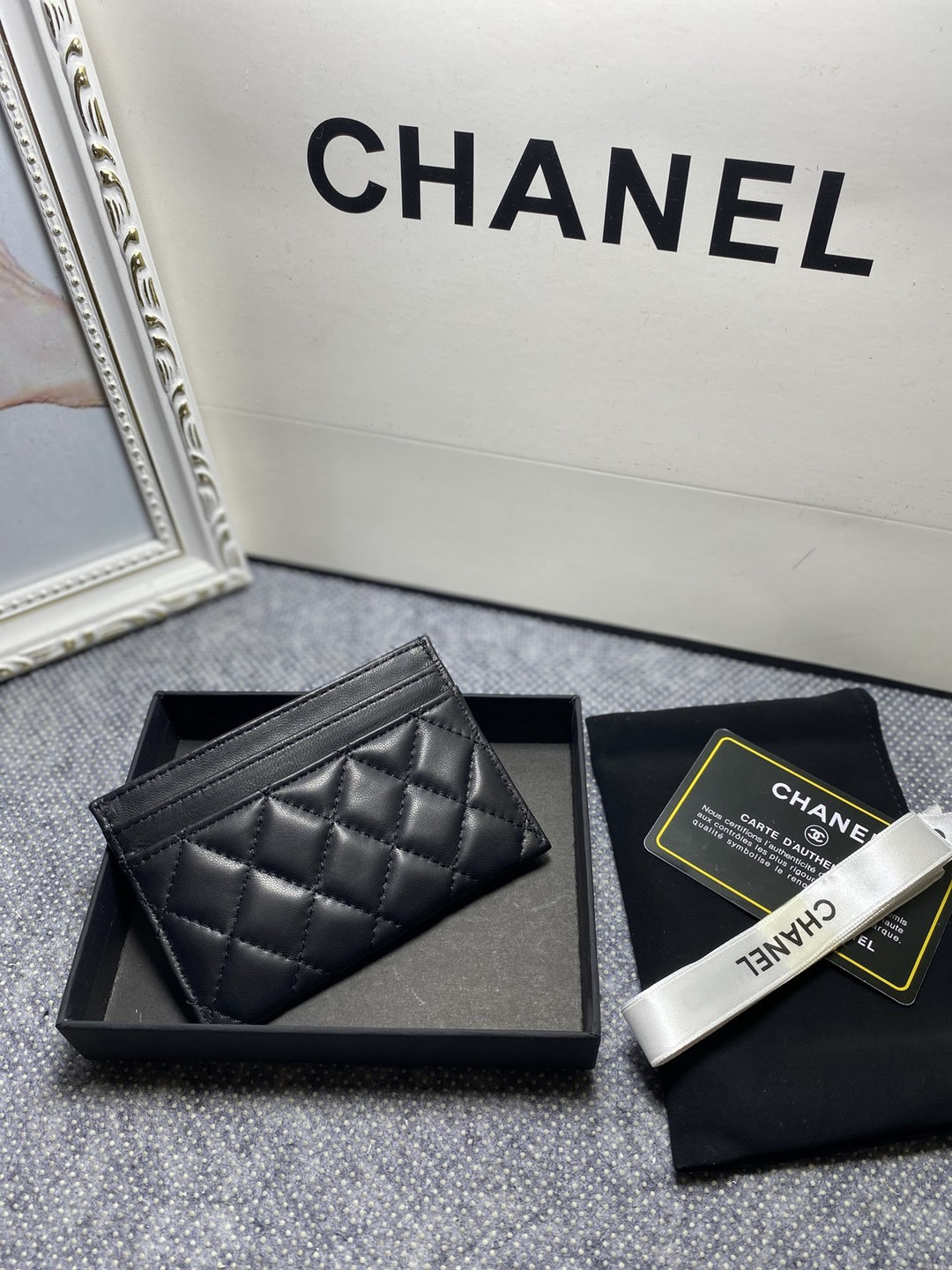 Ch*el card holder 10cm