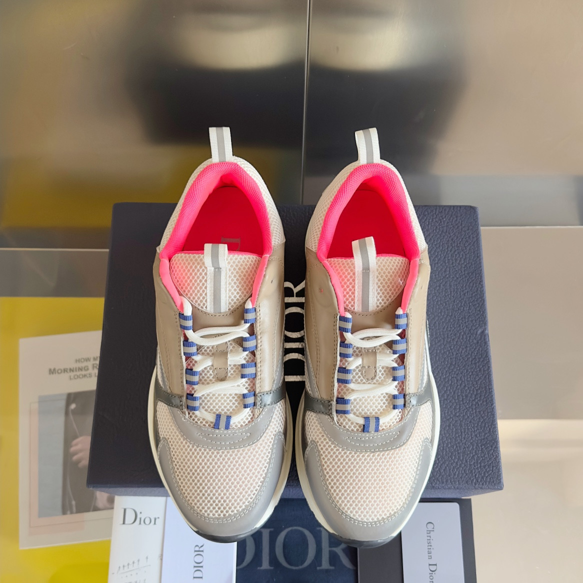 UA Dior B22  Sneaker