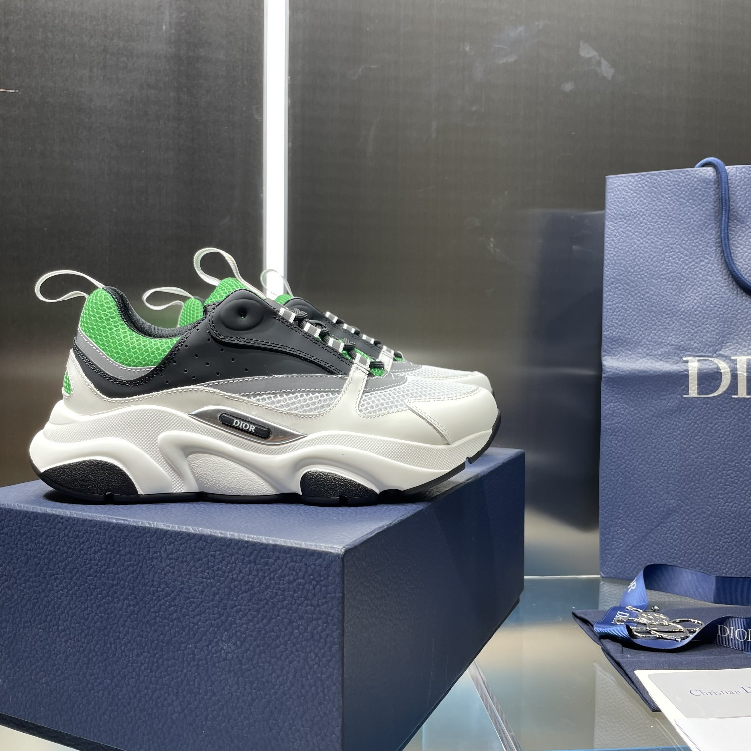 UA Dior B22 Sneaker