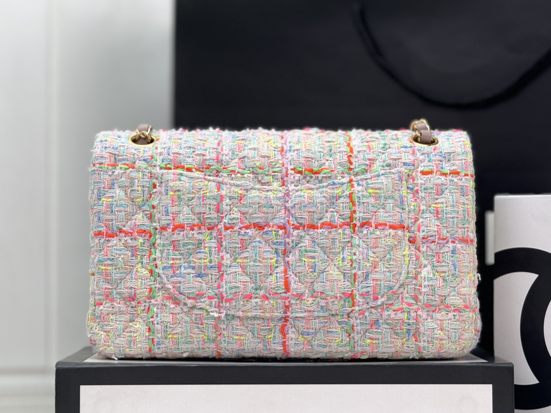 CHANEL CLASSIC 11.12 HANDBAG  4.7 × 7.8 × 2.3 in