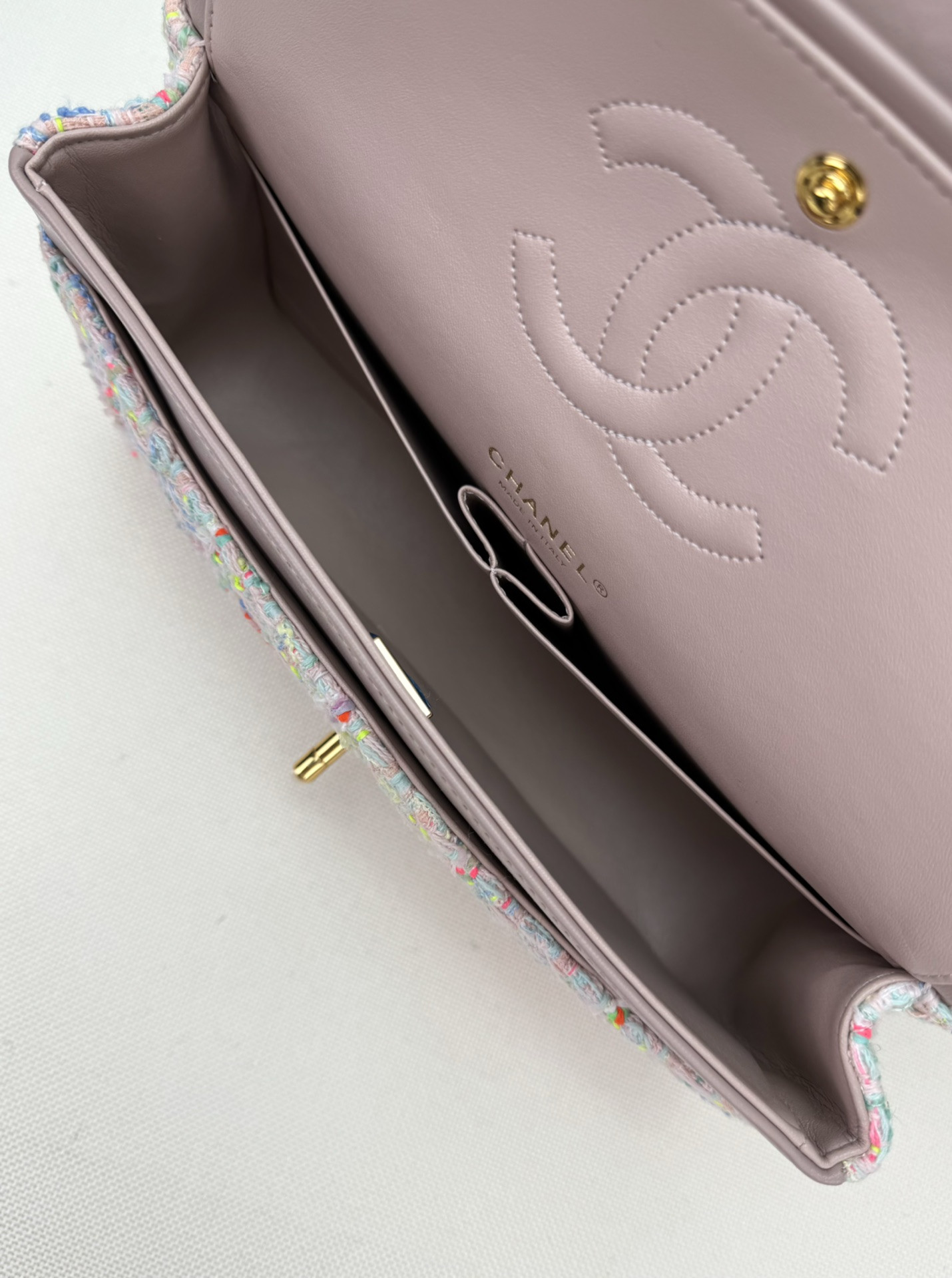 CHANEL CLASSIC 11.12 HANDBAG  4.7 × 7.8 × 2.3 in