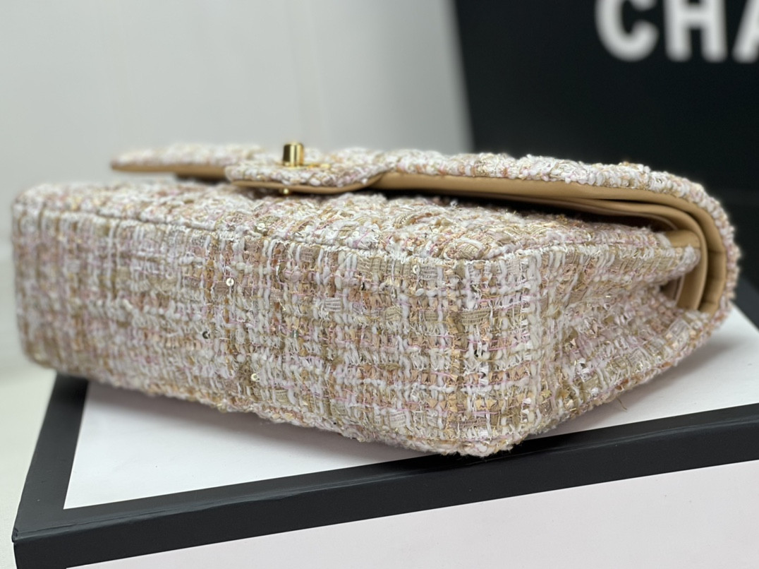 CHANEL CLASSIC 11.12 HANDBAG Tweed & Gold-Tone Metal   6 × 9.9 × 2.5 in