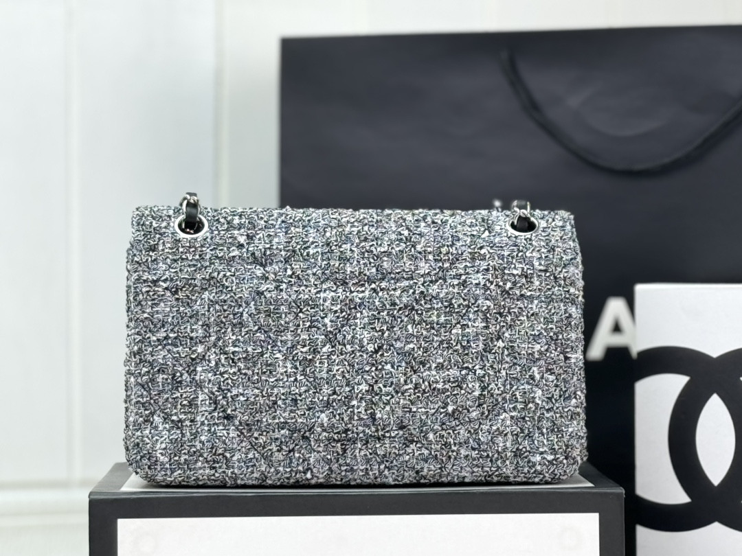 CHANEL CLASSIC 11.12 HANDBAG Tweed & Silver-Tone Metal  6 × 9.9 × 2.5 in