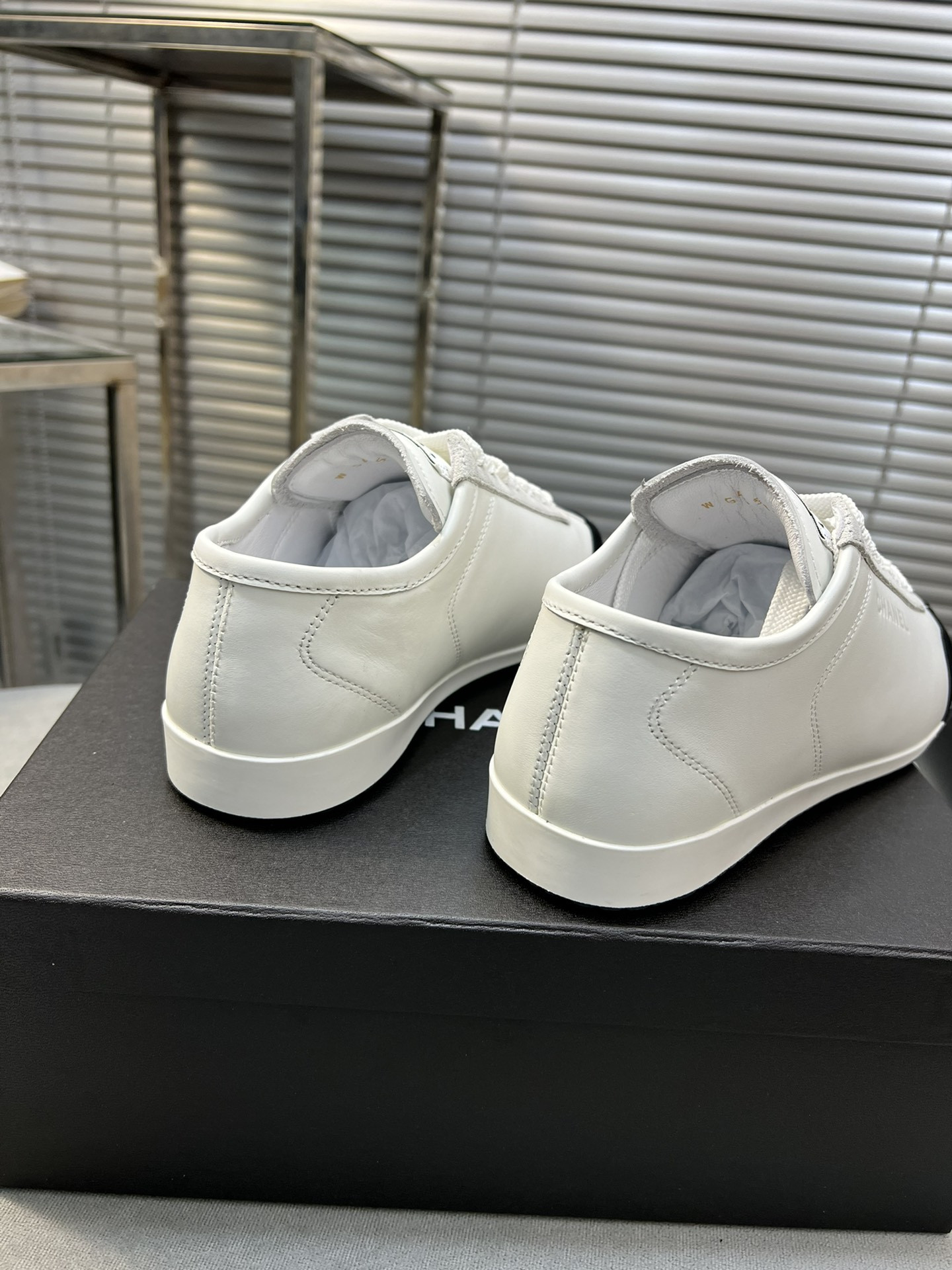 UA CHANEL SNEAKERS Calfskin & Suede Calfskin White & Black