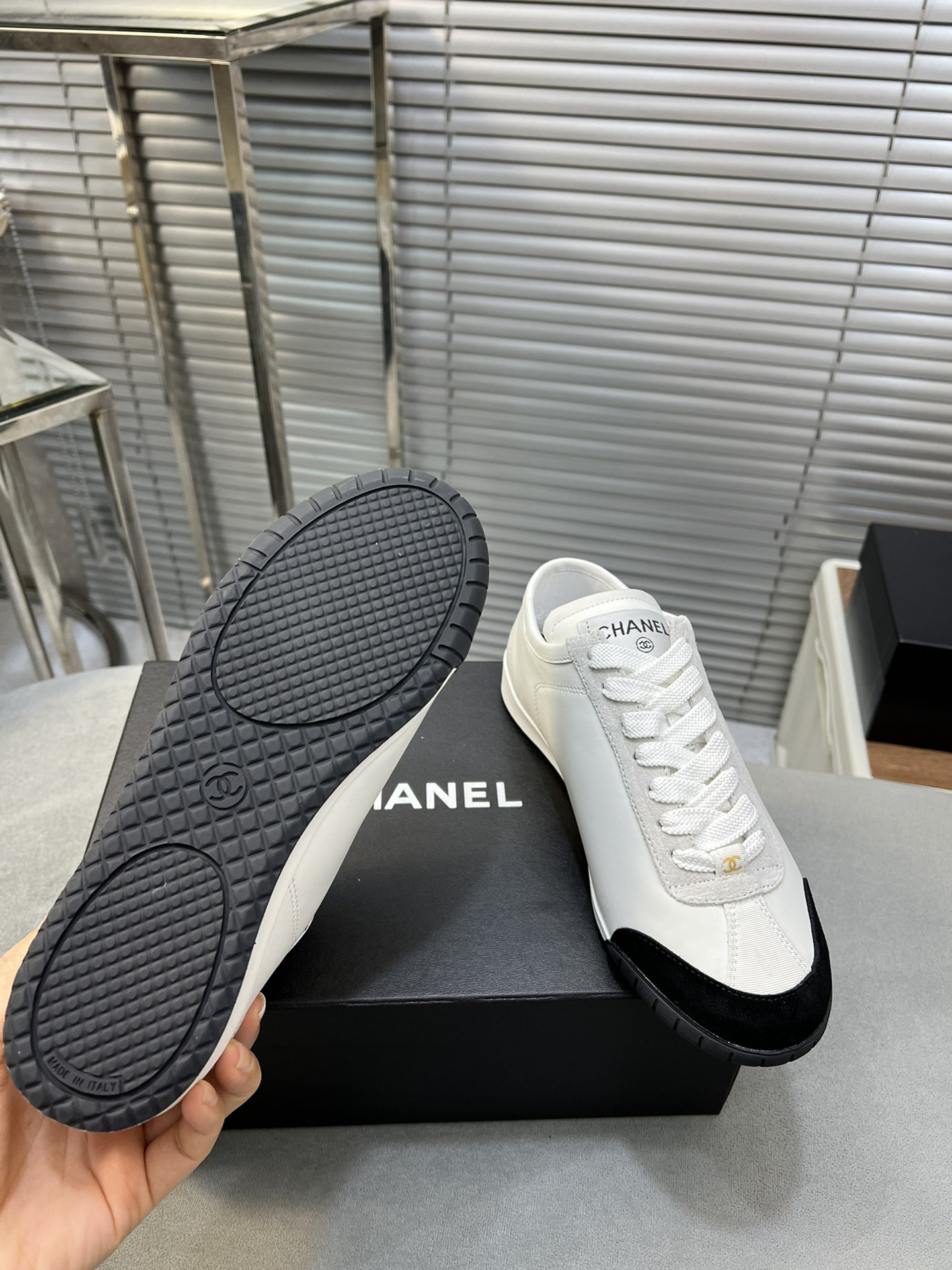 UA CHANEL SNEAKERS Calfskin & Suede Calfskin White & Black