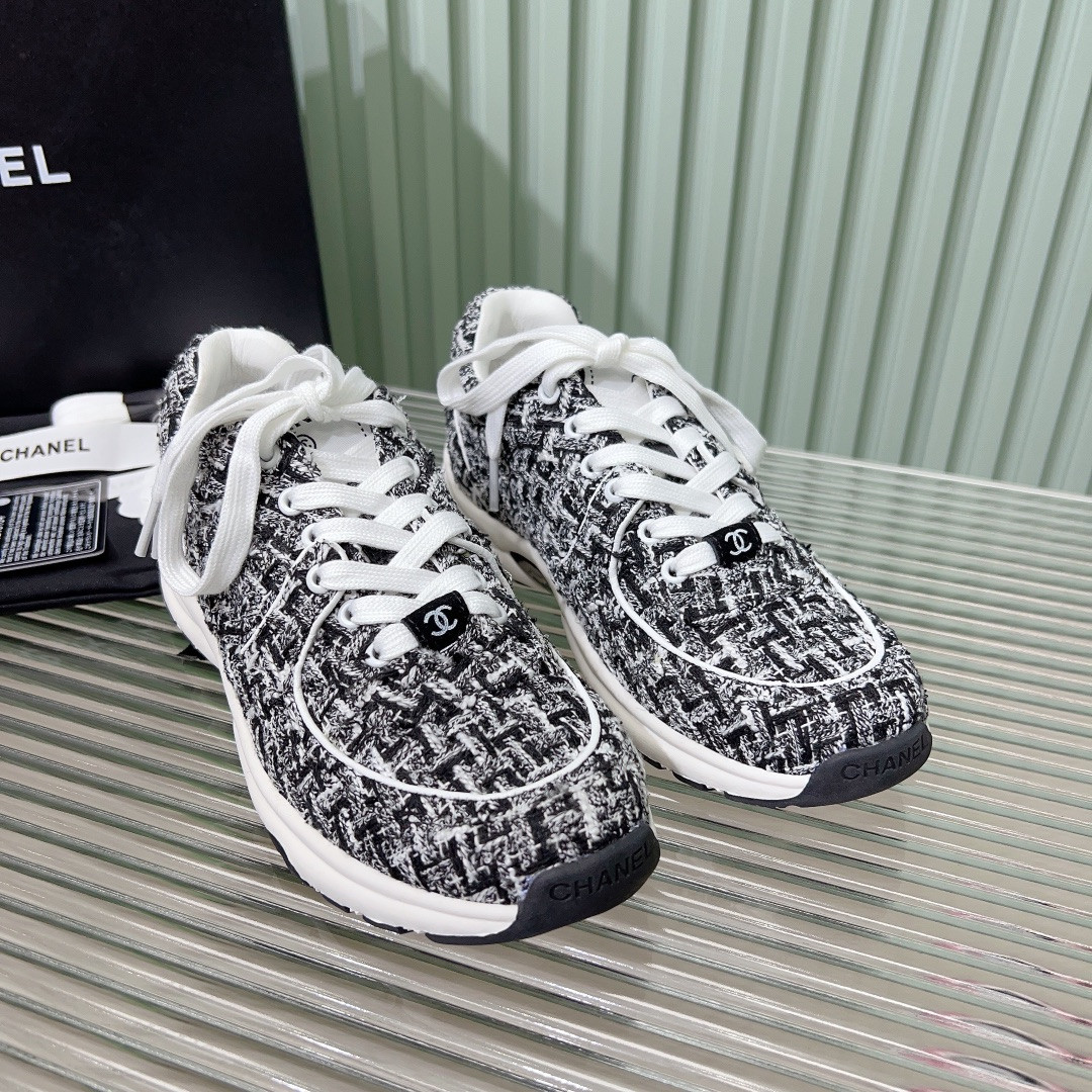 UA CHANEL SNEAKERS Tweed