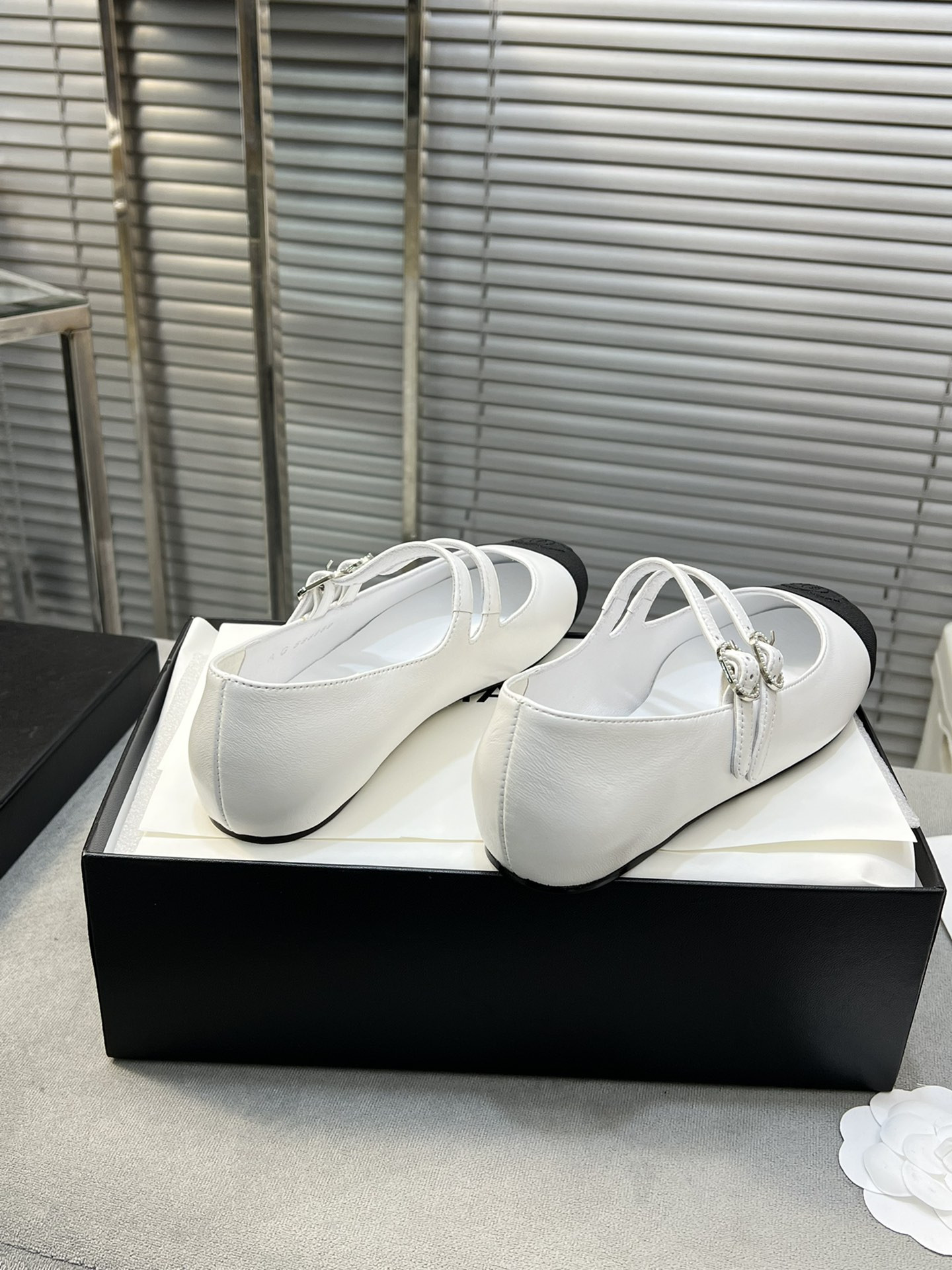 UA CHANEL MARY JANES  Lambskin & Grosgrain