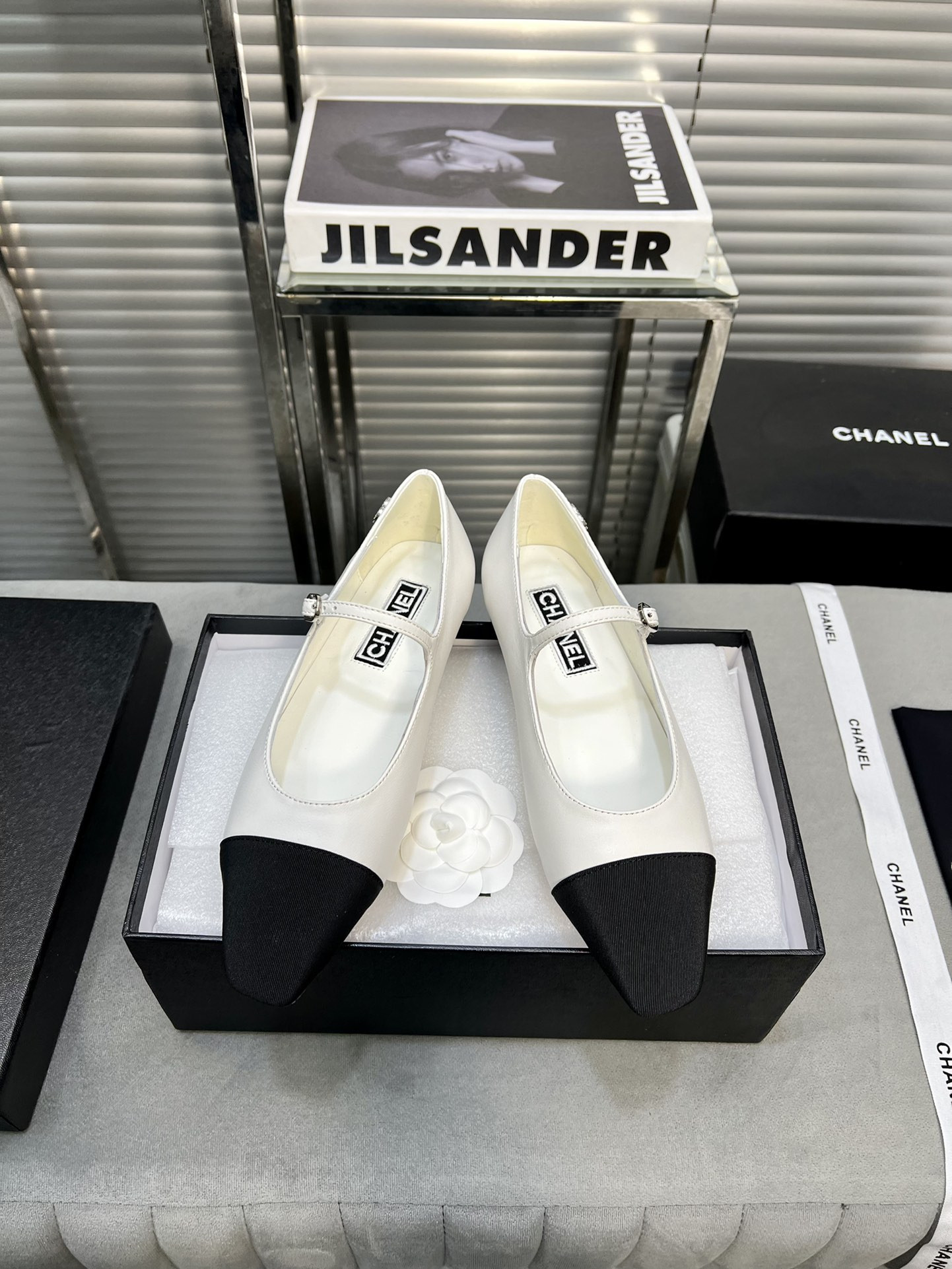 UA CHANEL MARY JANES Lambskin