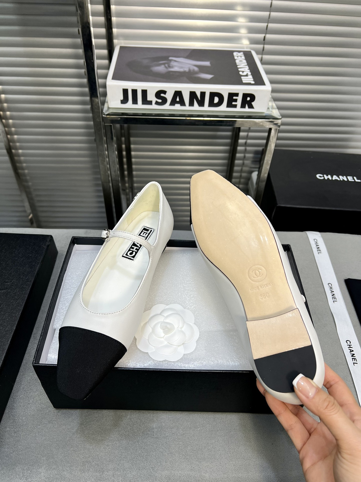 UA CHANEL MARY JANES Lambskin