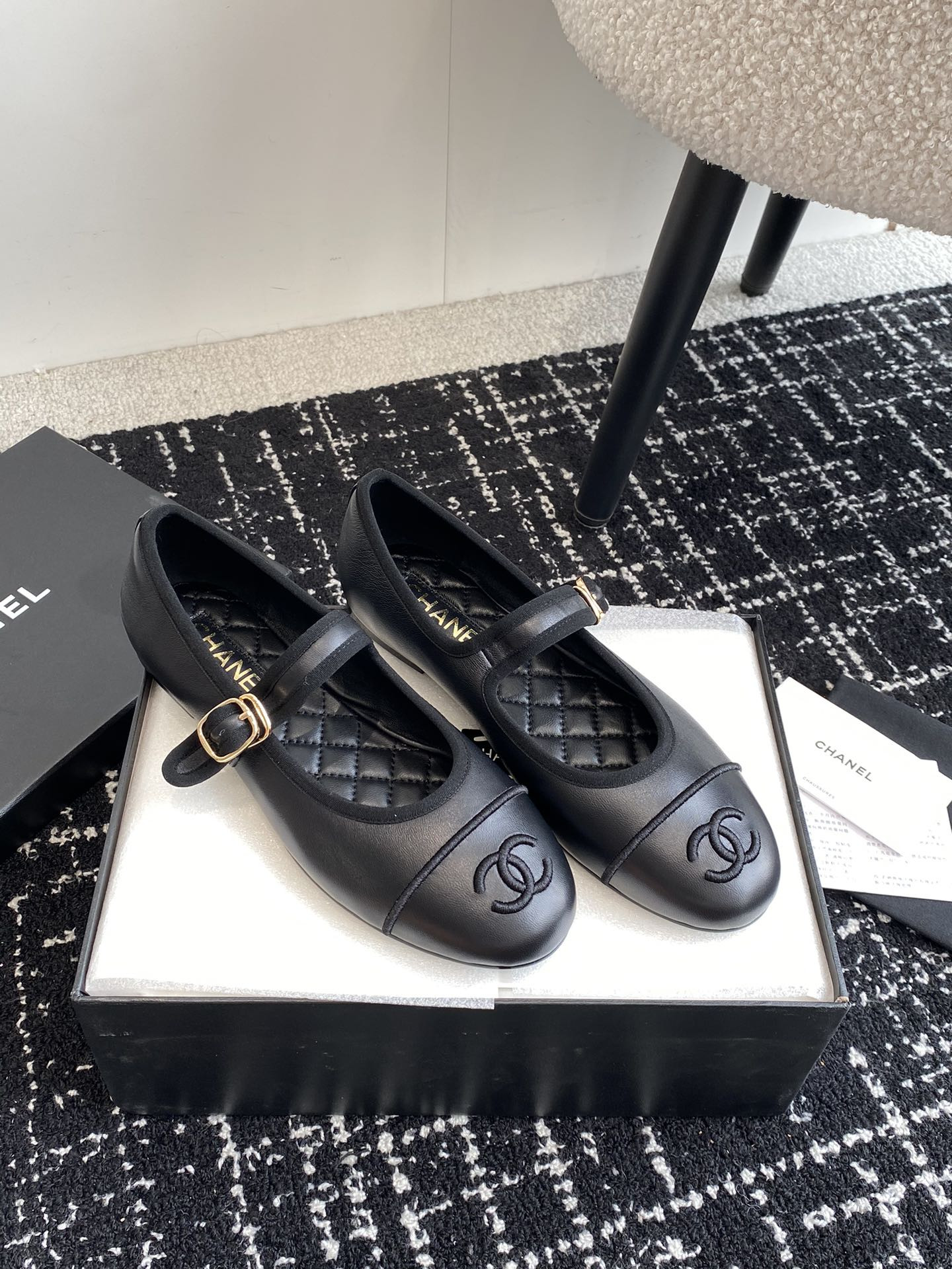 UA CHANEL MARY JANES Lambskin Black
