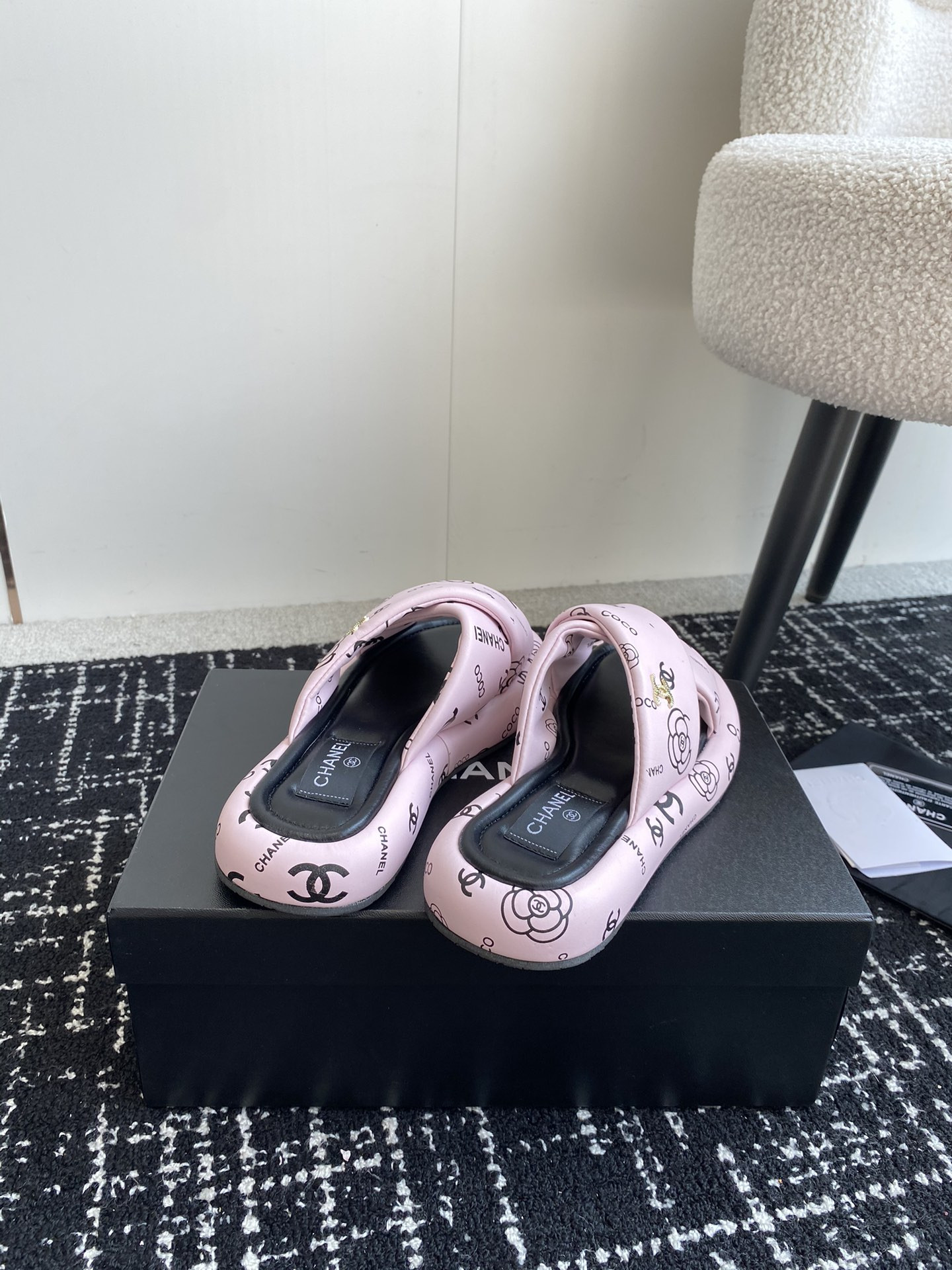 UA CHANEL SLIPPERS