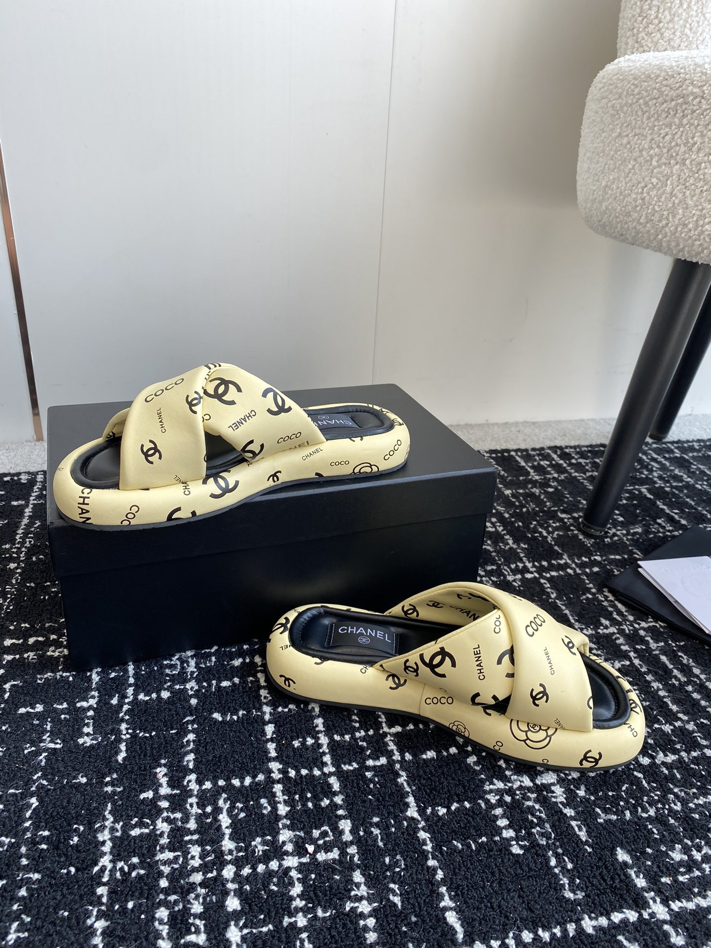 UA CHANEL SLIPPERS