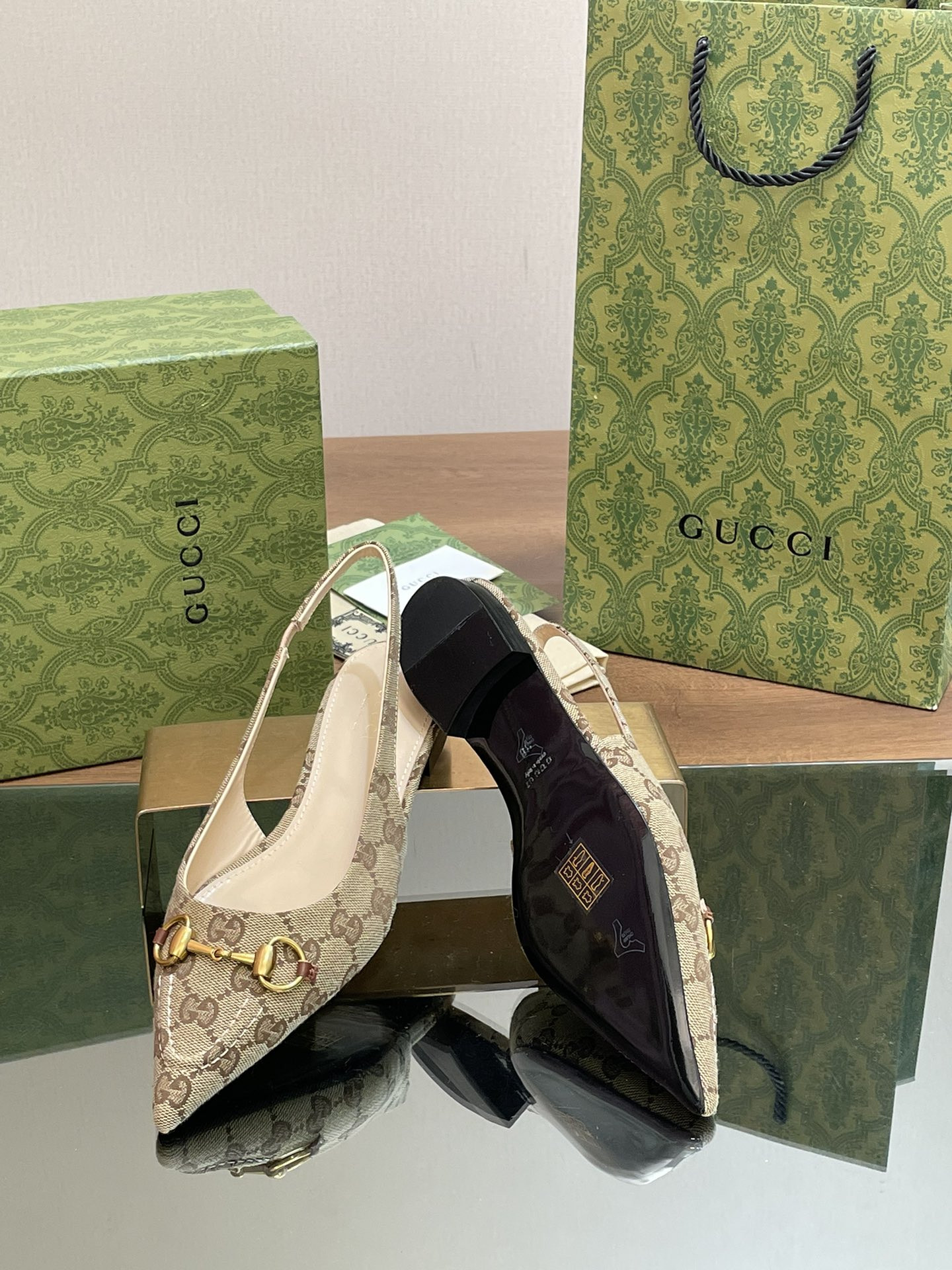 UA GUCCI WOMEN