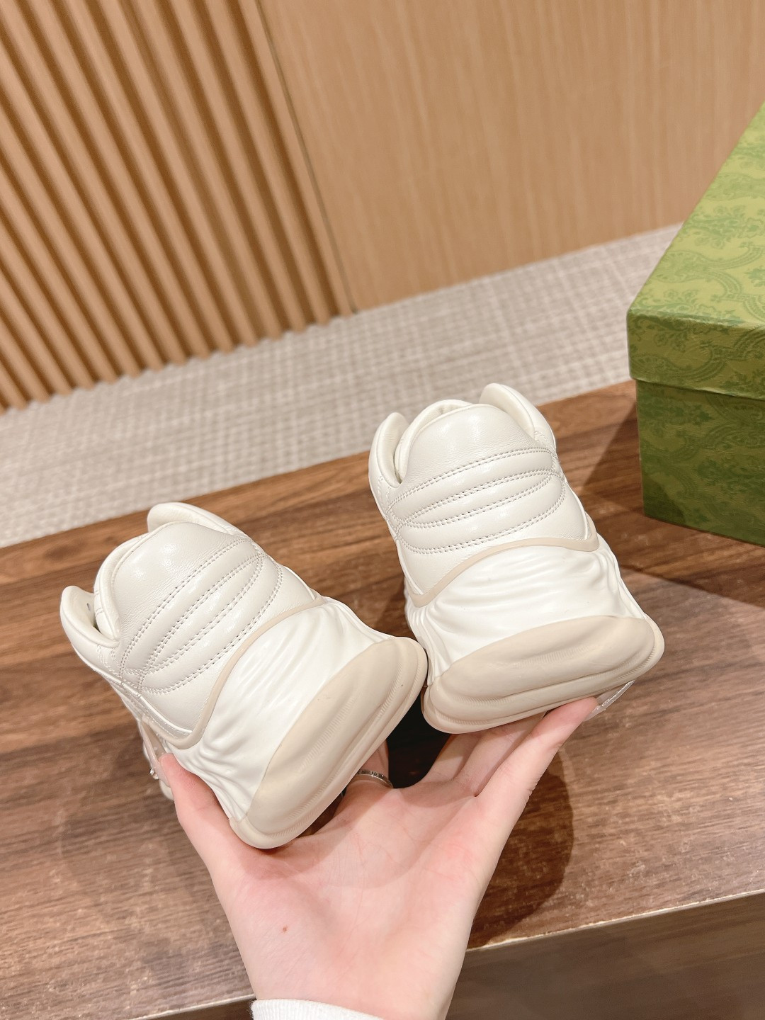 UA GUCCI RIPPLE SNEAKER