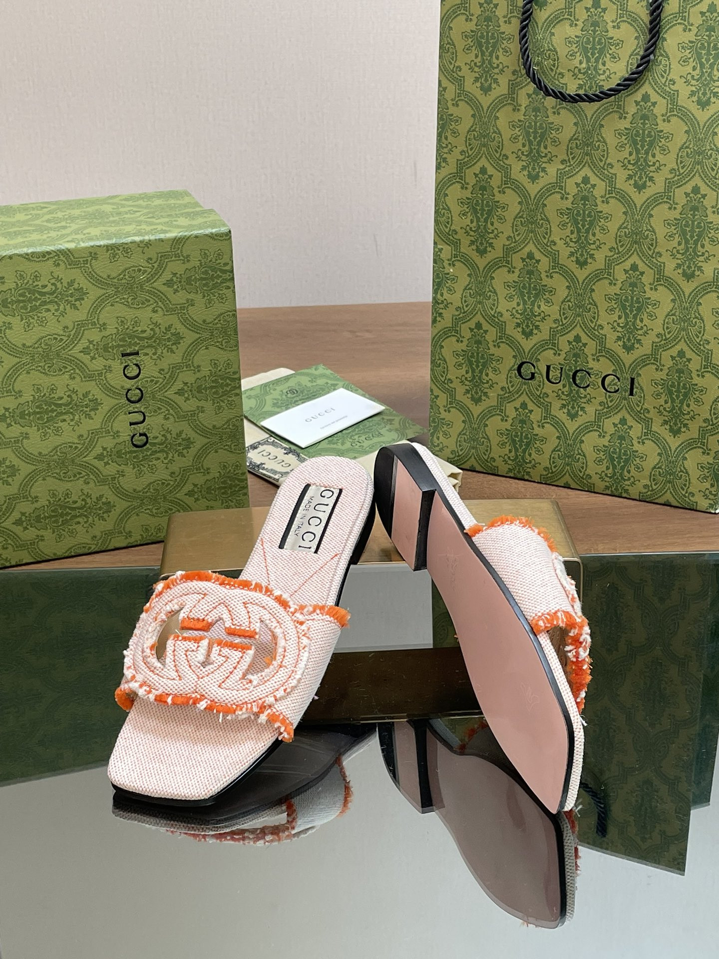 UA GUCCI WOMEN