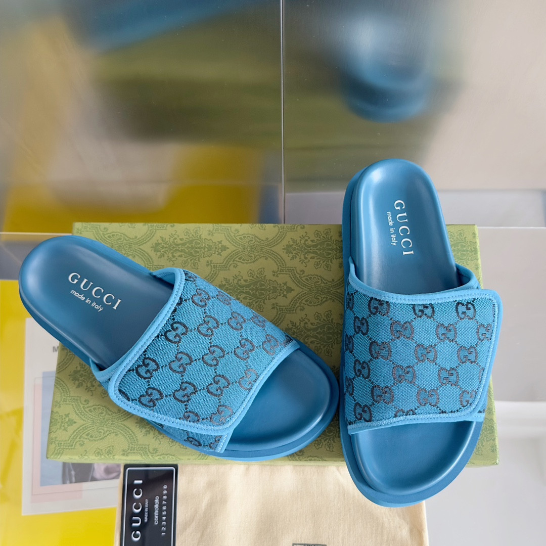 UA GUCCI GG SLIDE SANDAL